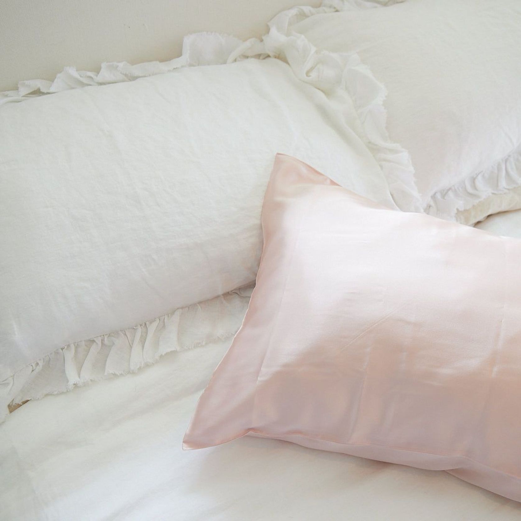 100% Pure Silk Pillowcase - Blush gallery detail image