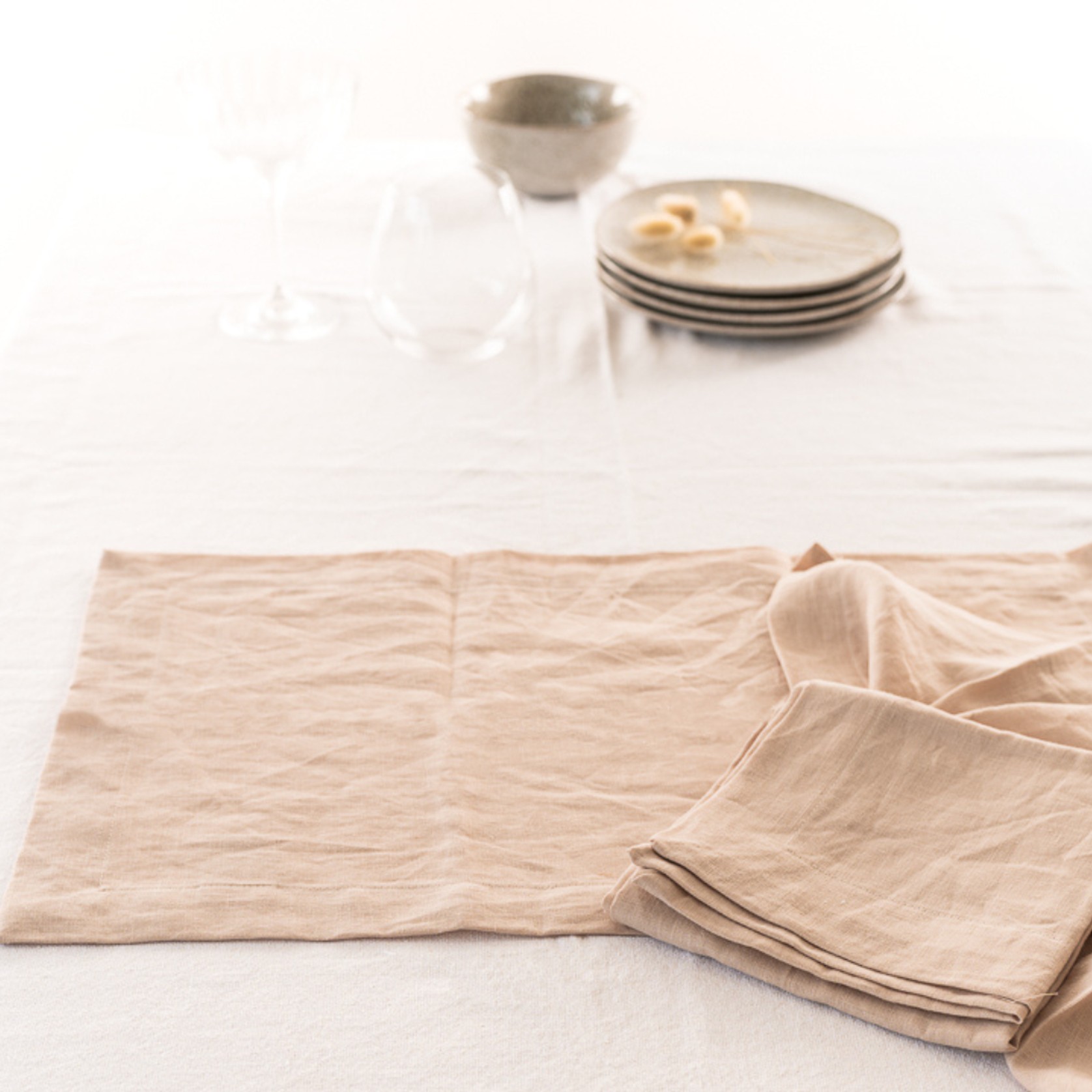 100% French Linen Placemat Set 4- Latte gallery detail image