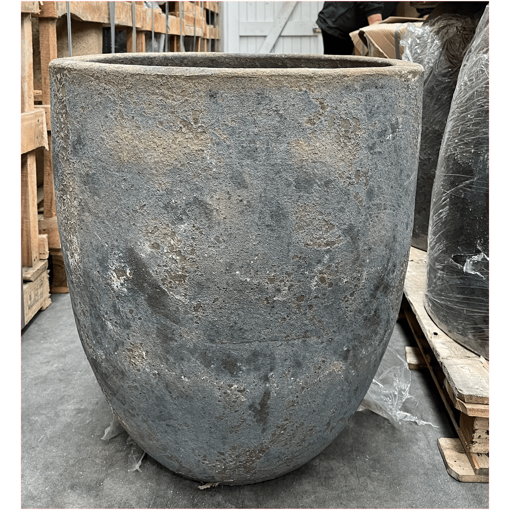 Atlantis - U Planter gallery detail image