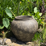 Poise Planter – Large gallery detail image