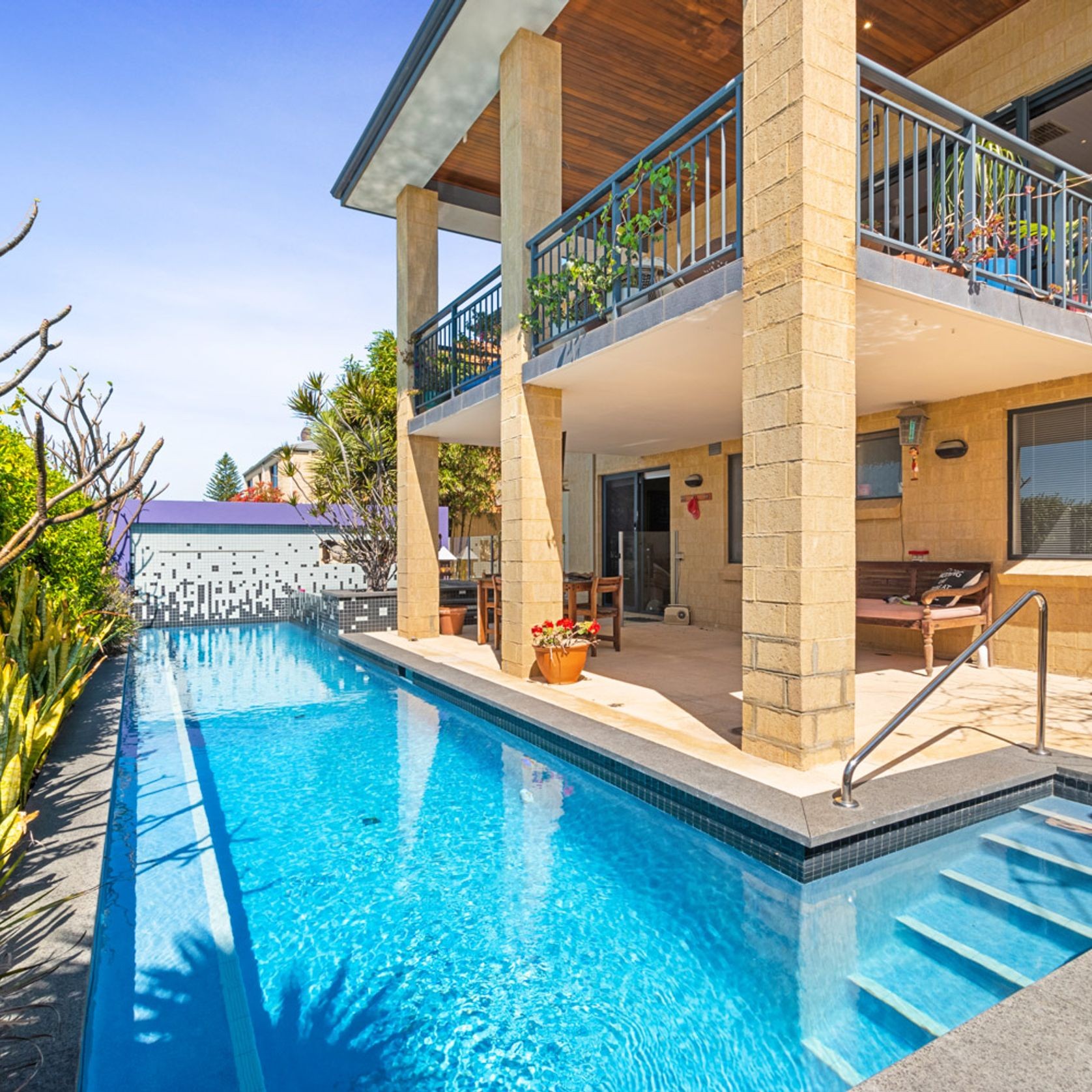 JEWELS 4 POOLS Ultra | Zircon gallery detail image