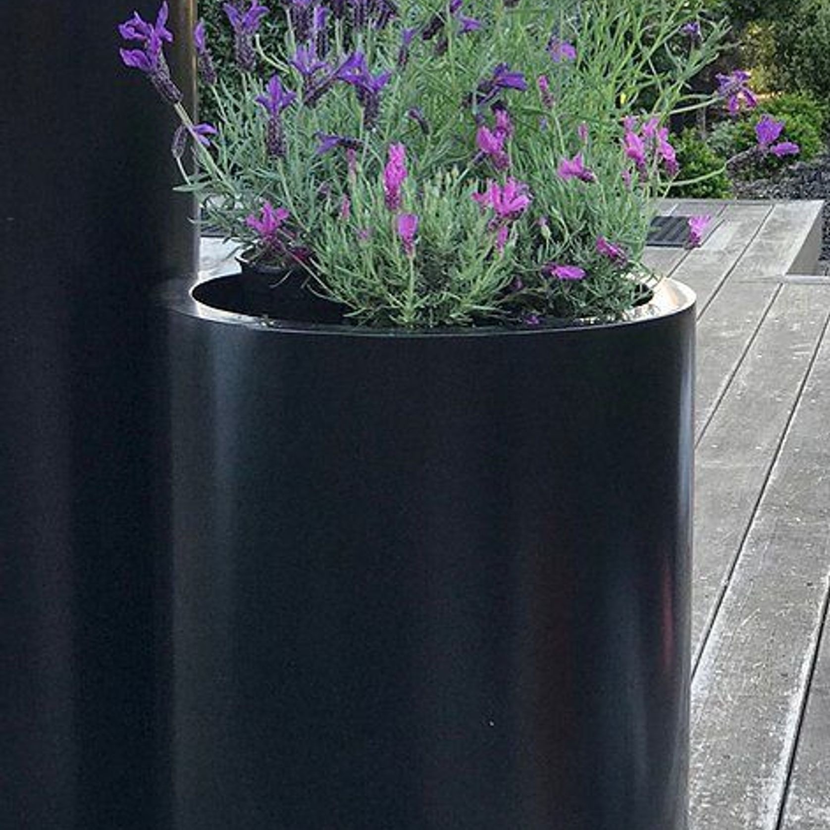 Black Cylinder 500 Planter gallery detail image