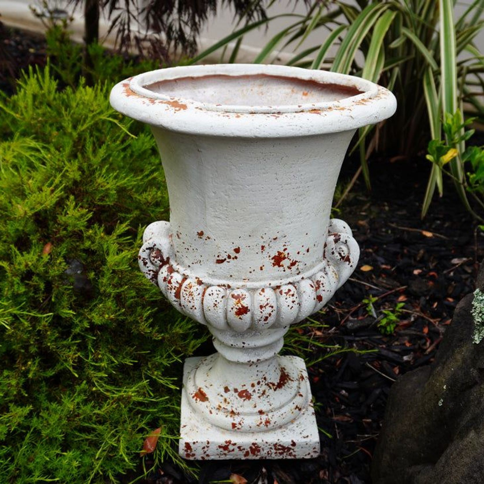 Classic Medici Urn gallery detail image