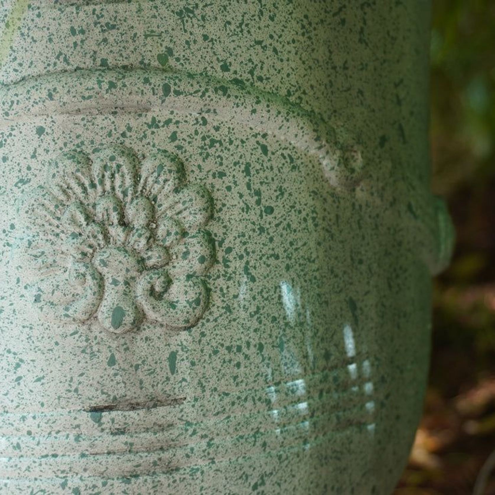 Antique Style Anduze Urn gallery detail image