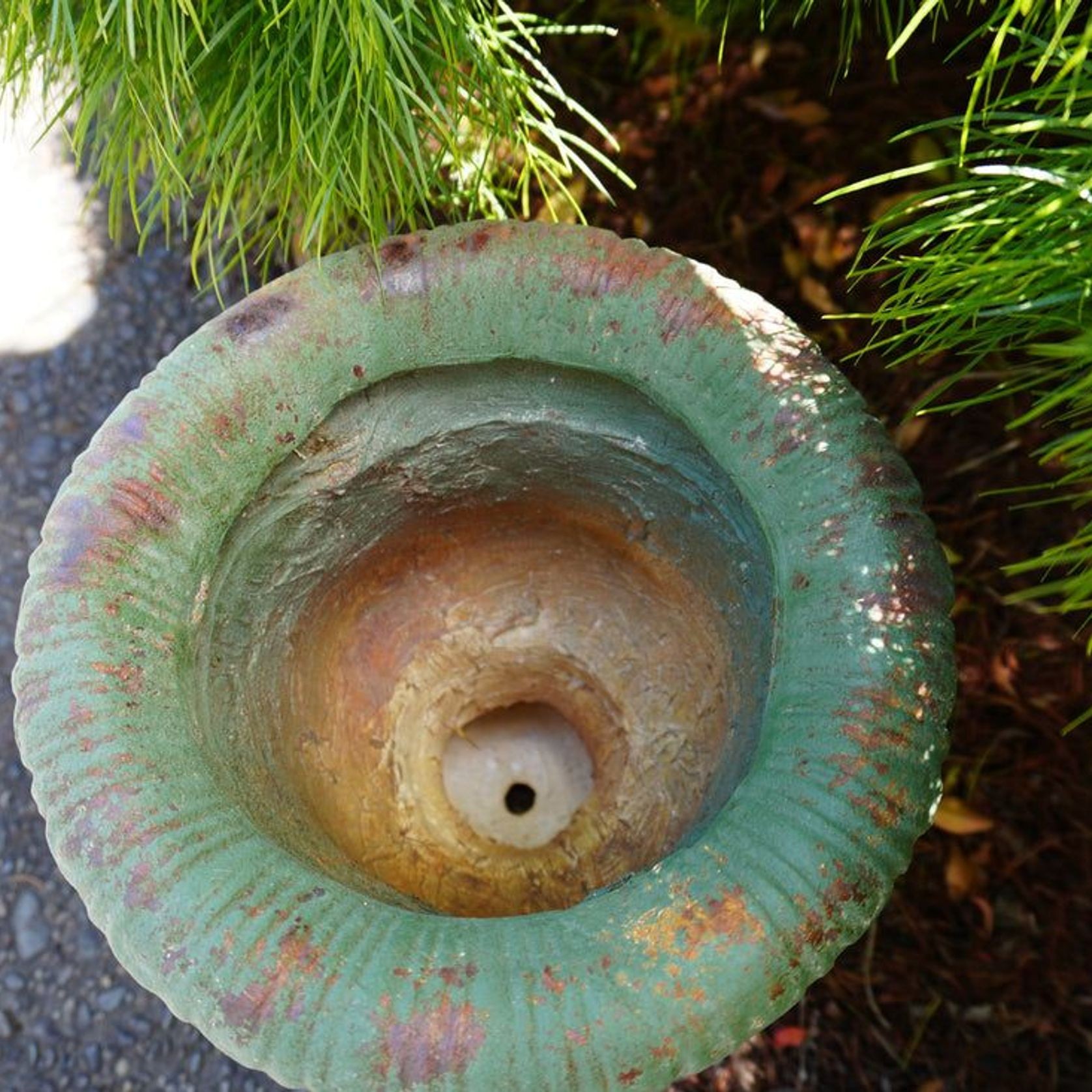 Classic Patina Pedestal Urn gallery detail image