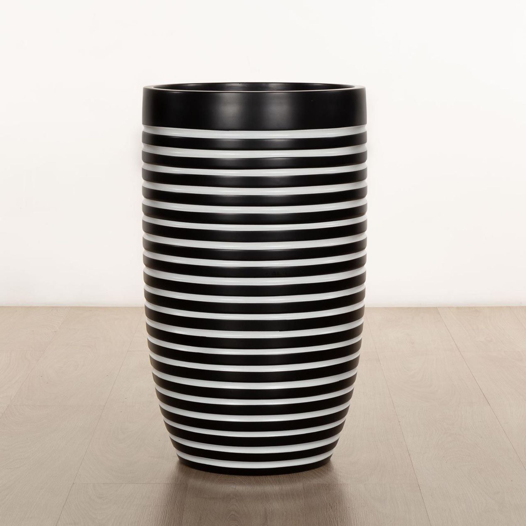 Hendra Vase gallery detail image