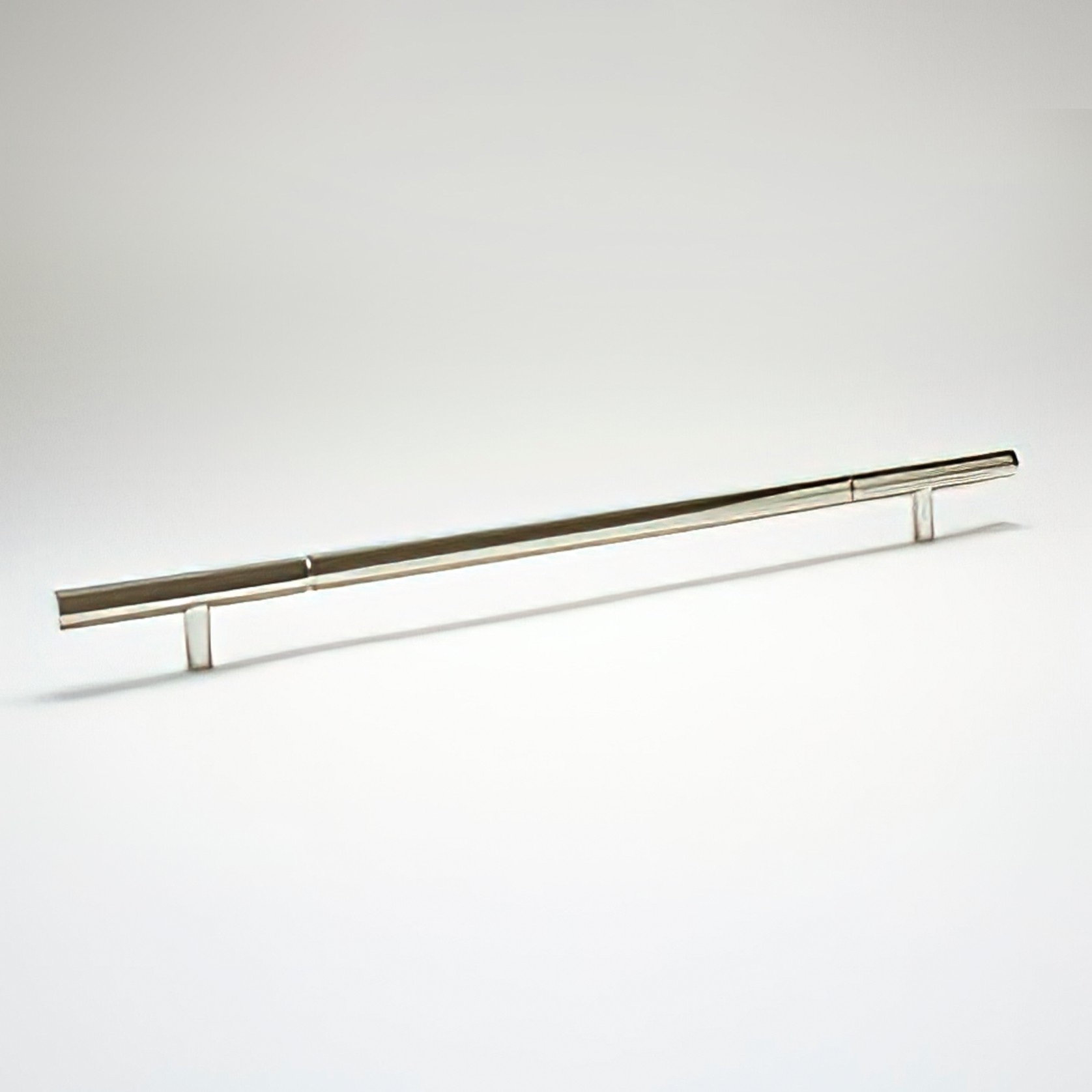 Facet 01L18 gallery detail image