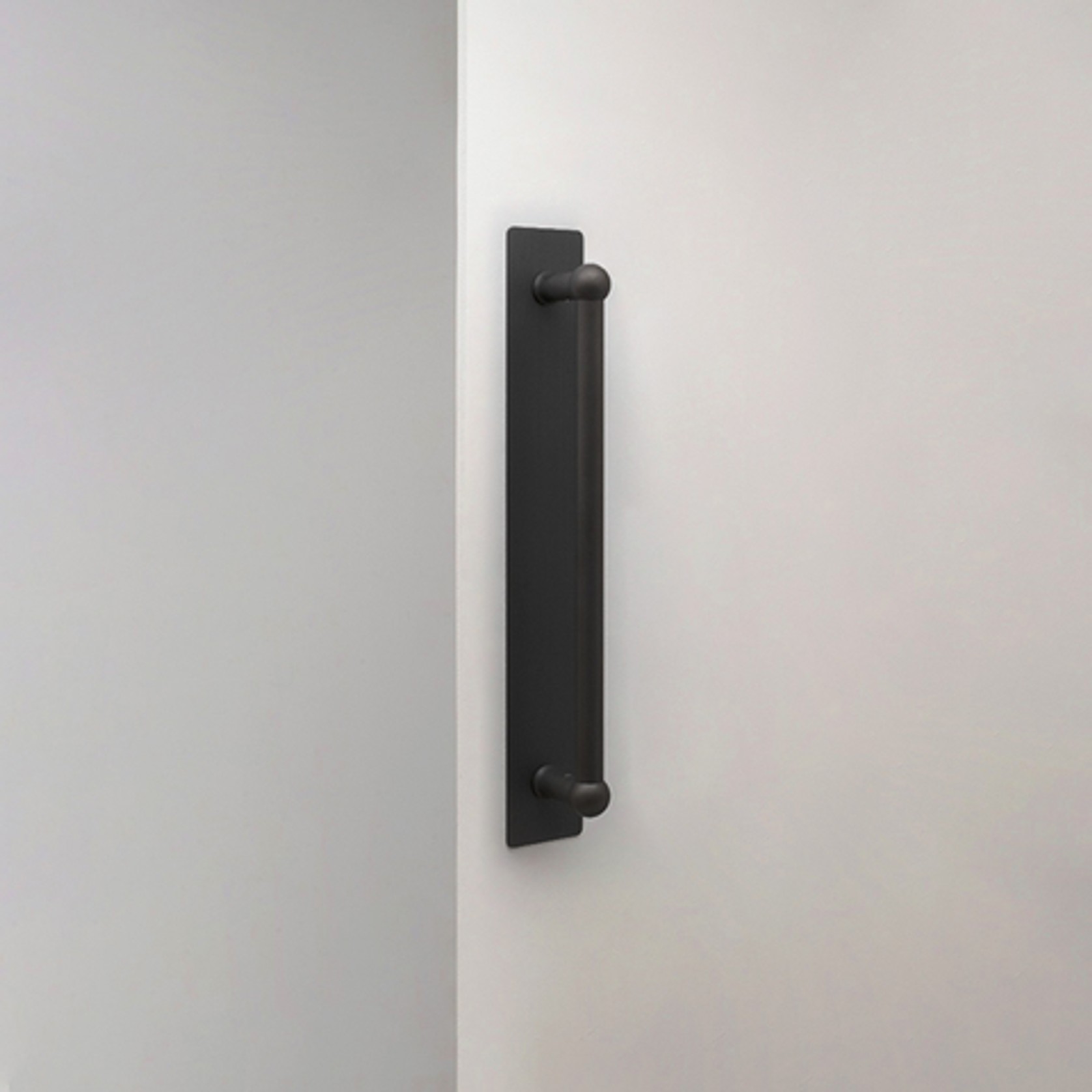 Corston Harper Single Pull Handle Plated gallery detail image