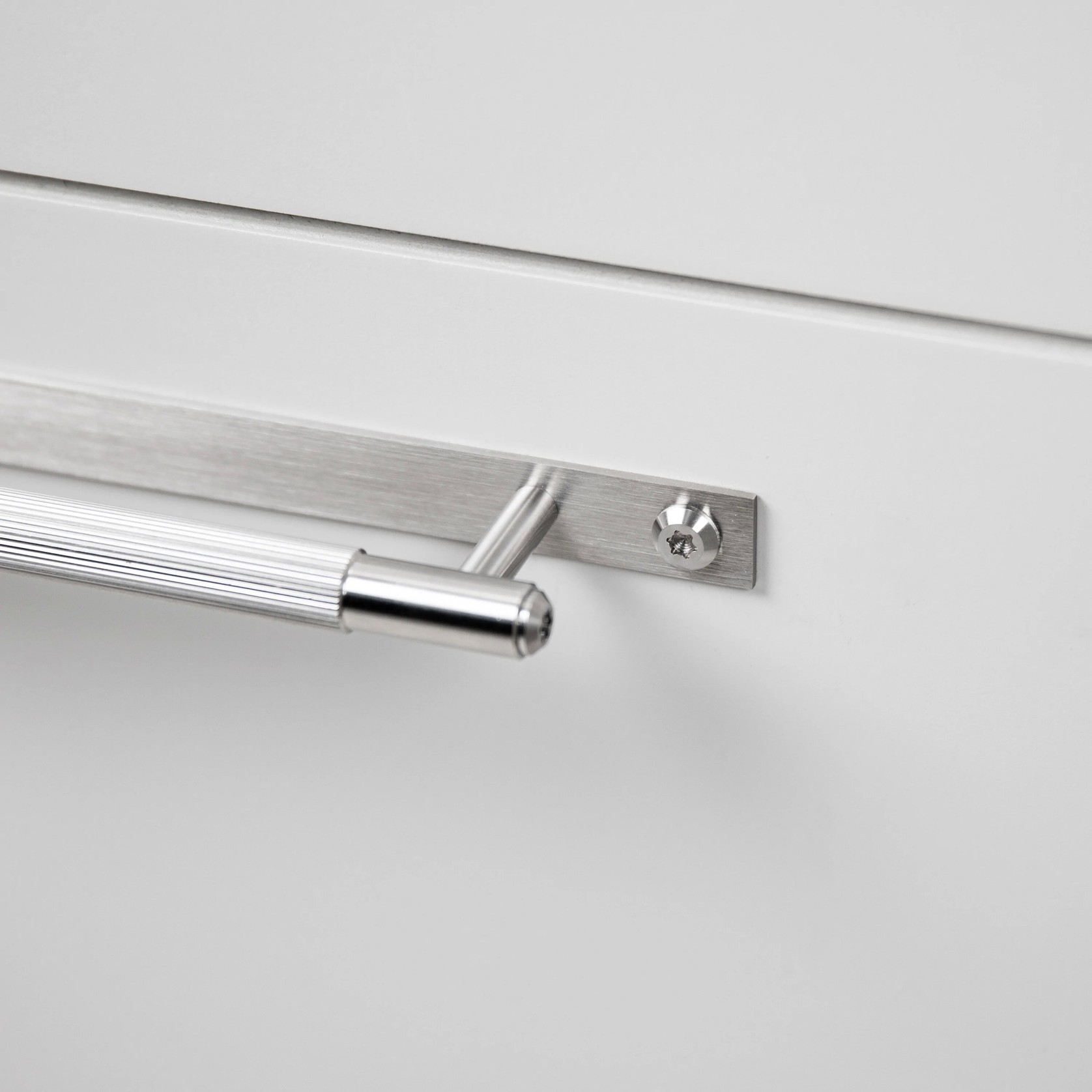 Buster & Punch / Linear / Pull Bar / Plate gallery detail image