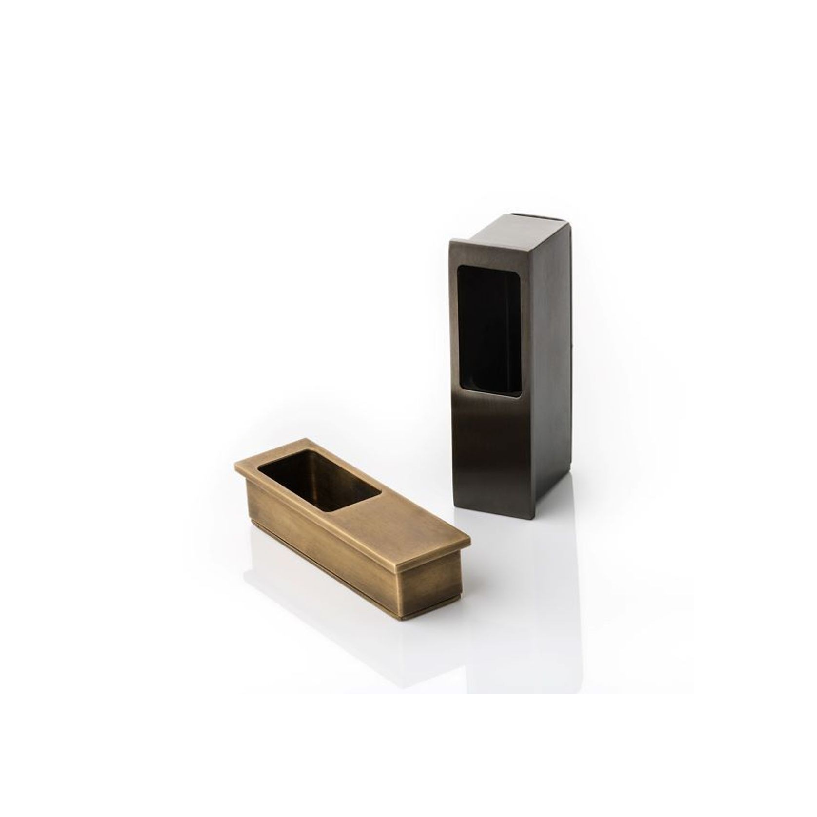 Joseph Giles - Solid Brass Pocket Sliding Door End Pull gallery detail image