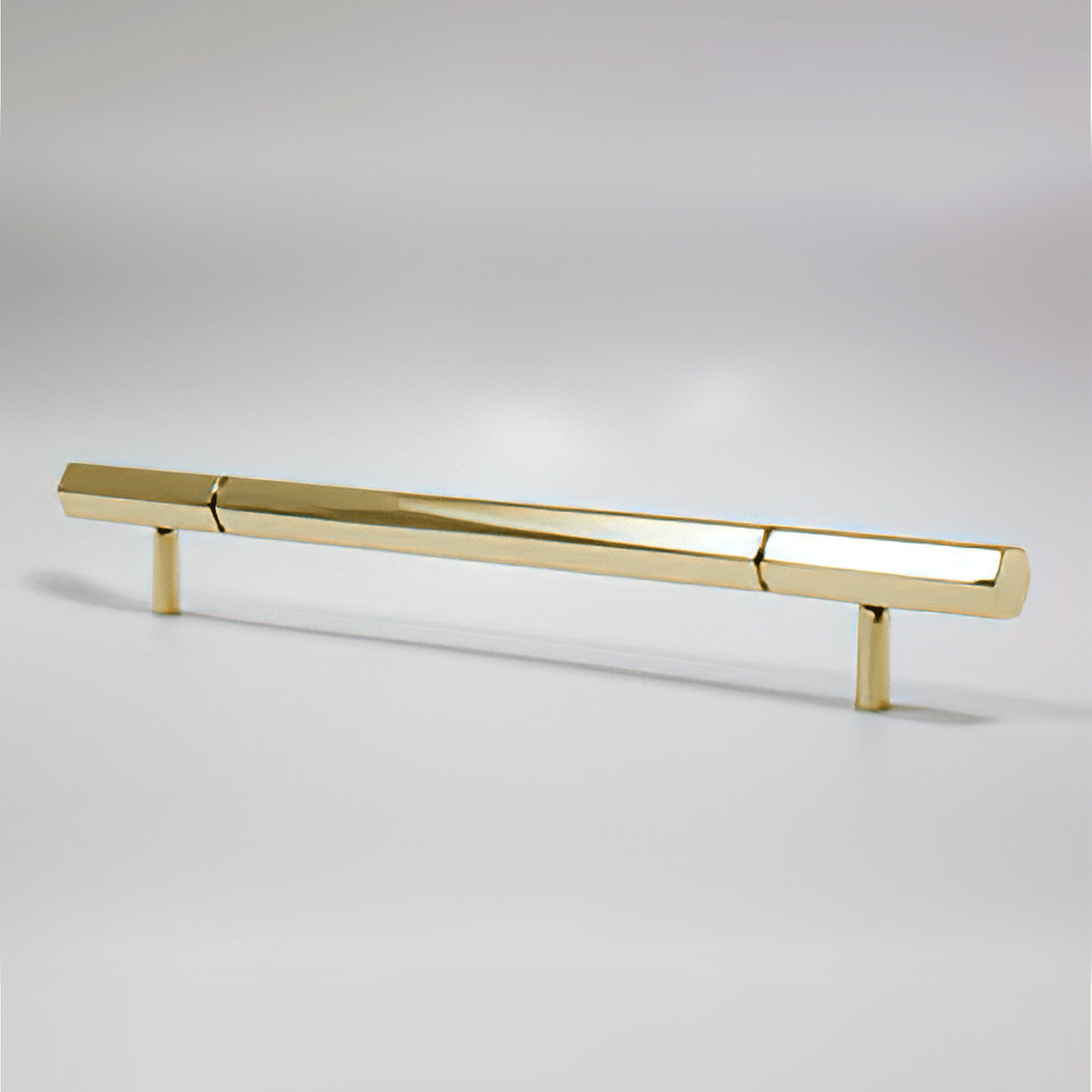 Facet 01L gallery detail image