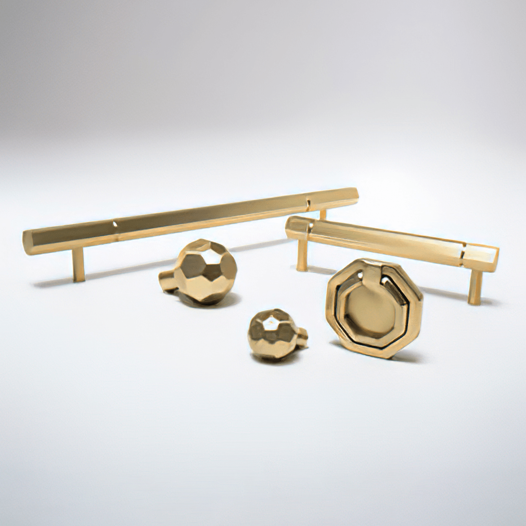 Facet 01L18 gallery detail image
