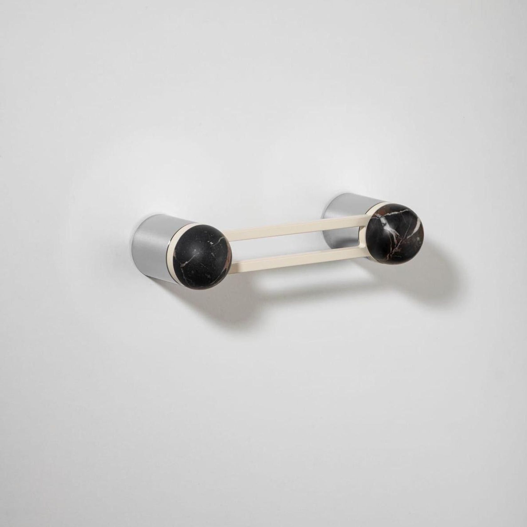 H04 Pull Handle Short gallery detail image