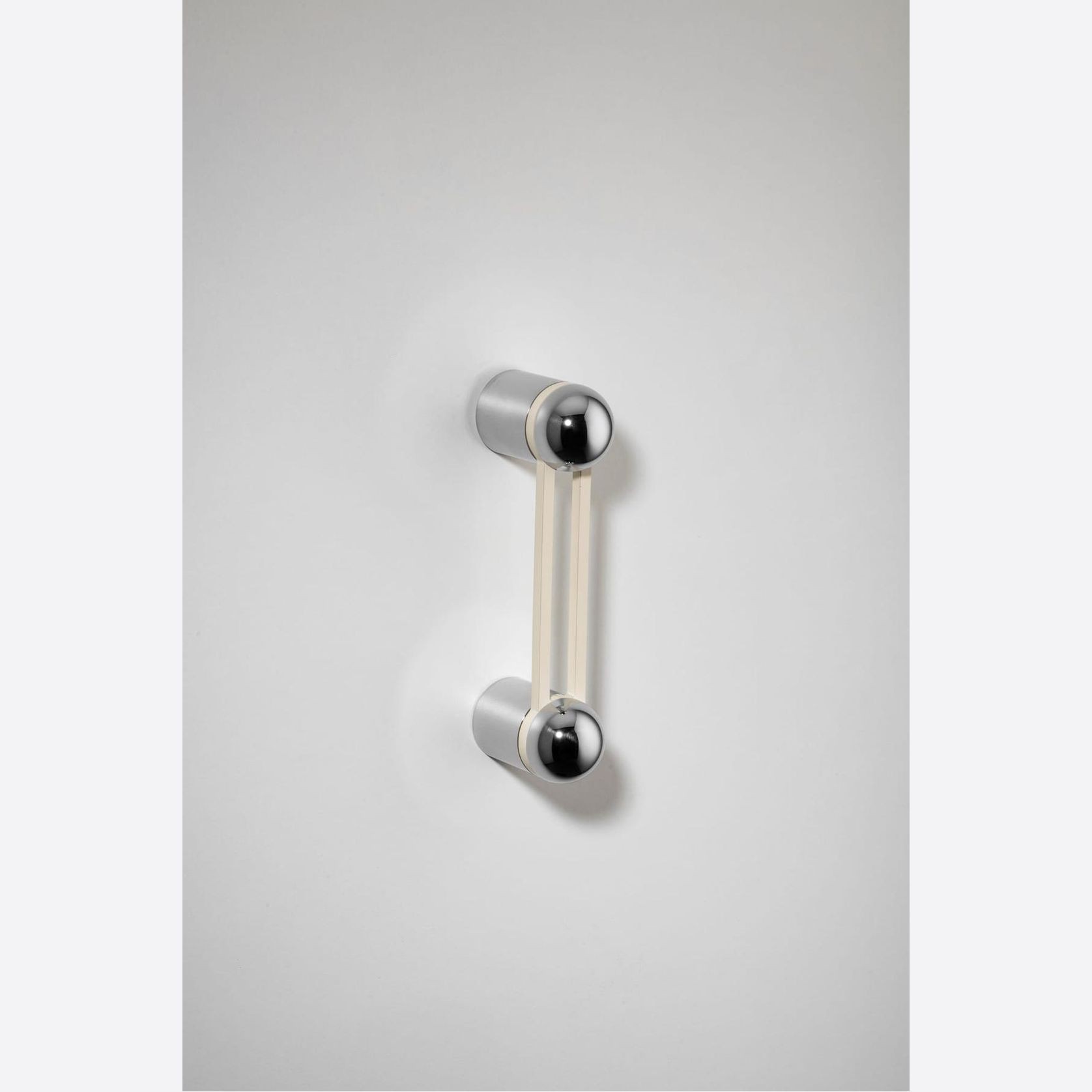 H04 Pull Handle Short gallery detail image