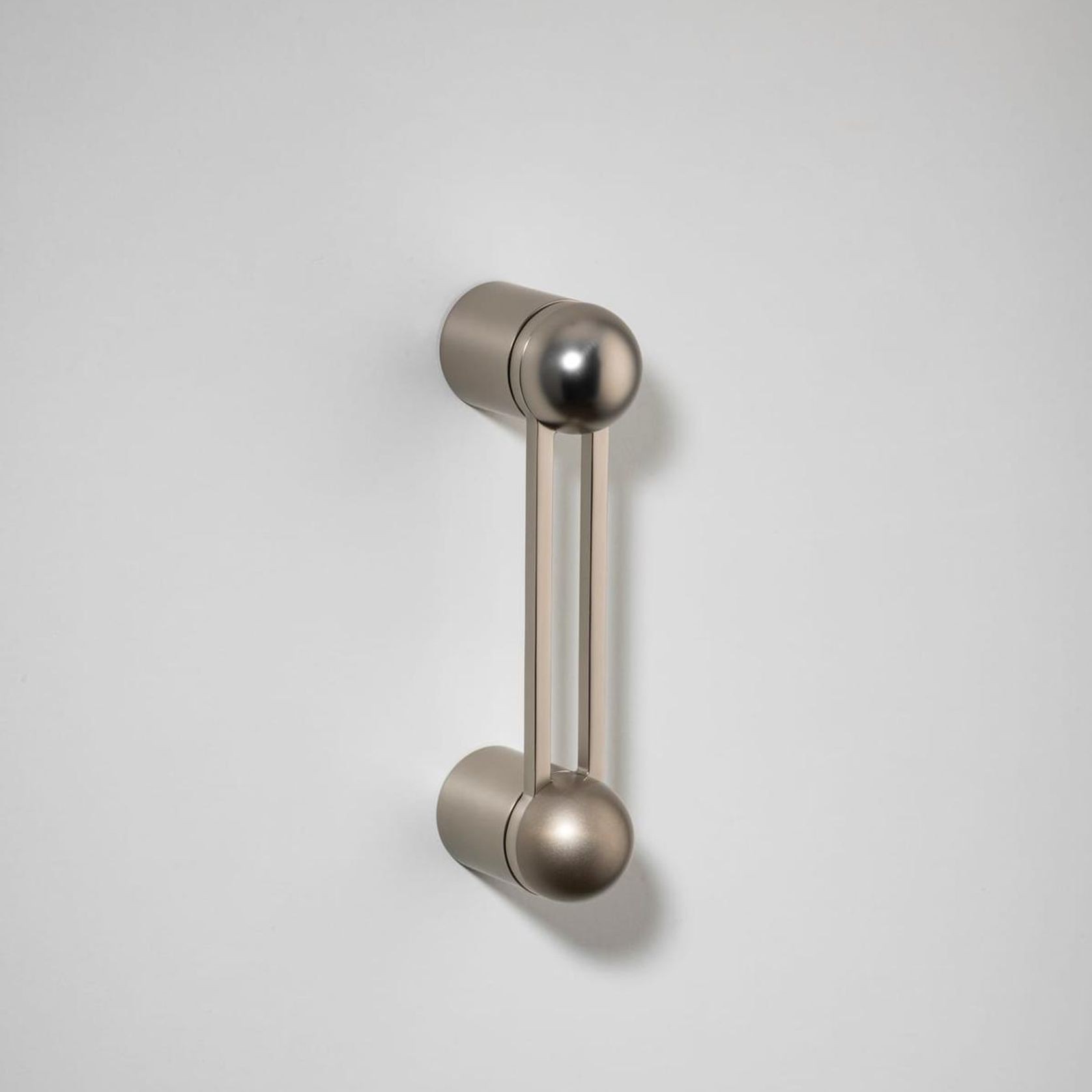 H04 Pull Handle Short gallery detail image