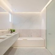 Calacatta Diana Gold | Quartz gallery detail image