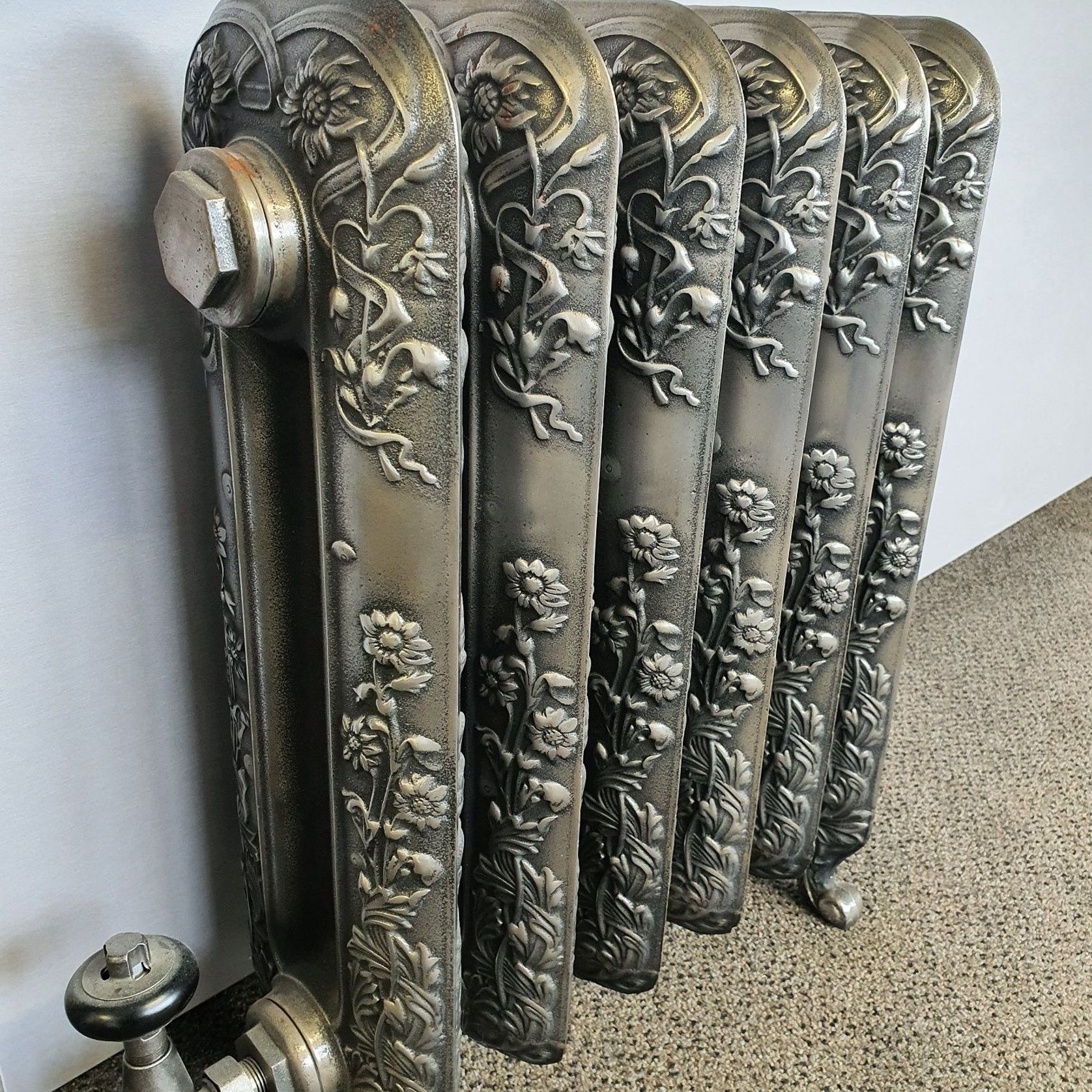 Montpellier Cast Iron Radiator Range by Paladin gallery detail image