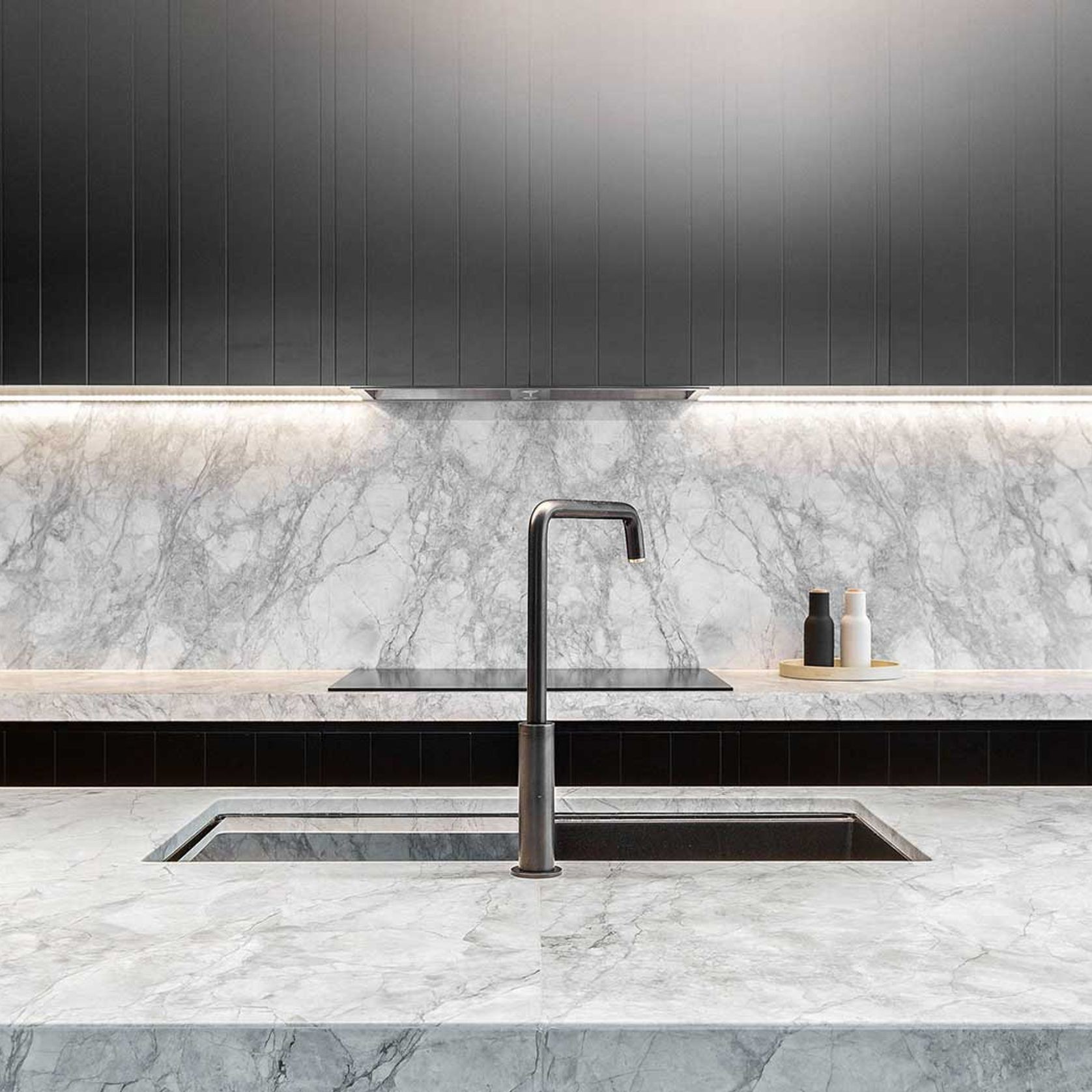 Silent Undermount Rangehood 900mm - UM-900MS gallery detail image