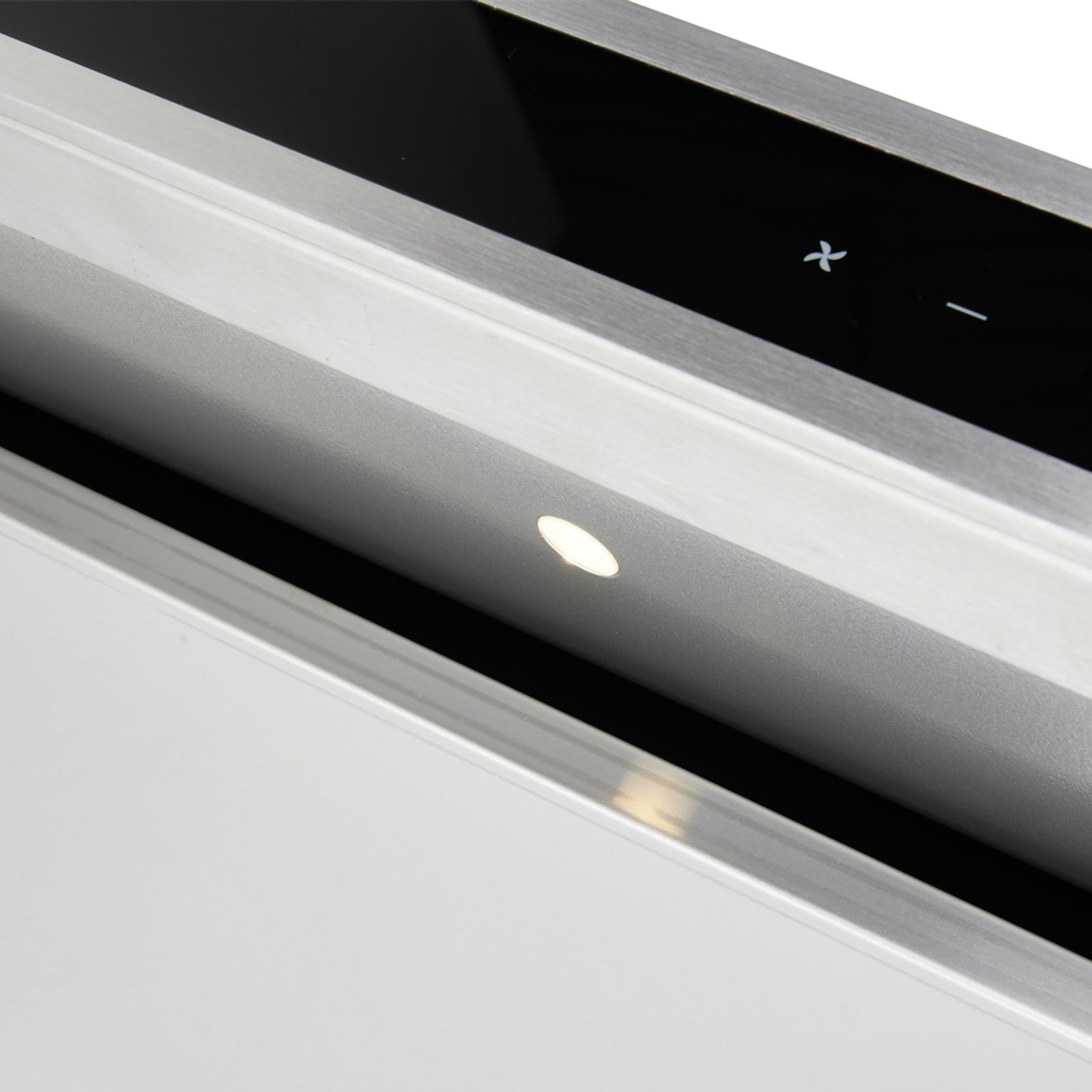 Silent Wallmount Rangehood 900mm - DS3326-9S gallery detail image