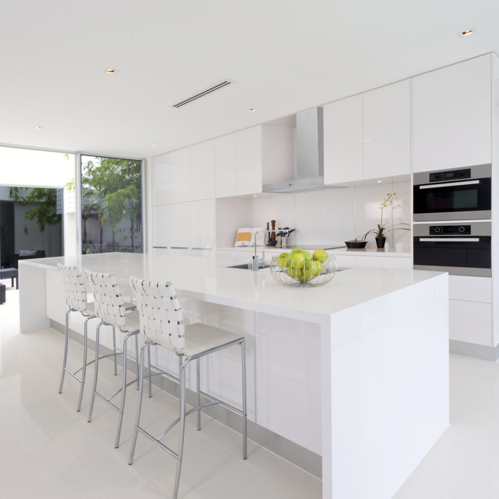 Savina 900mm Wall Mount Rangehood gallery detail image