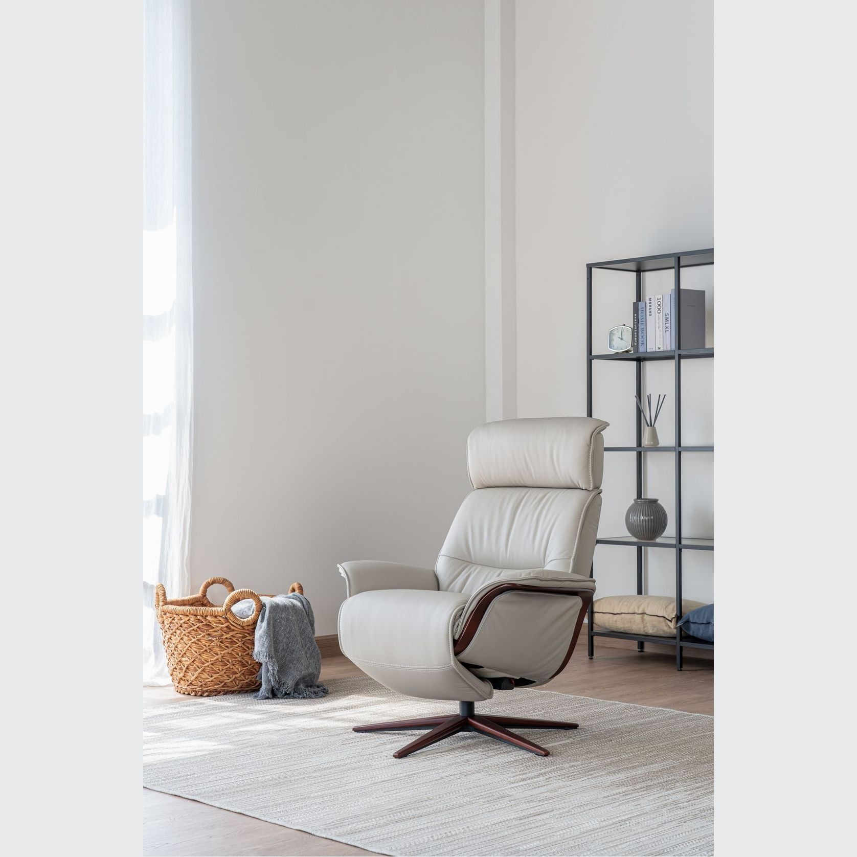 Space Power 5300 Recliner gallery detail image