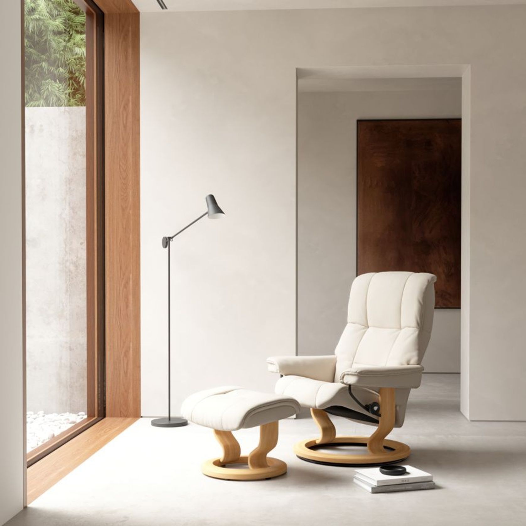 Stressless® Mayfair (M) Classic Recliner gallery detail image