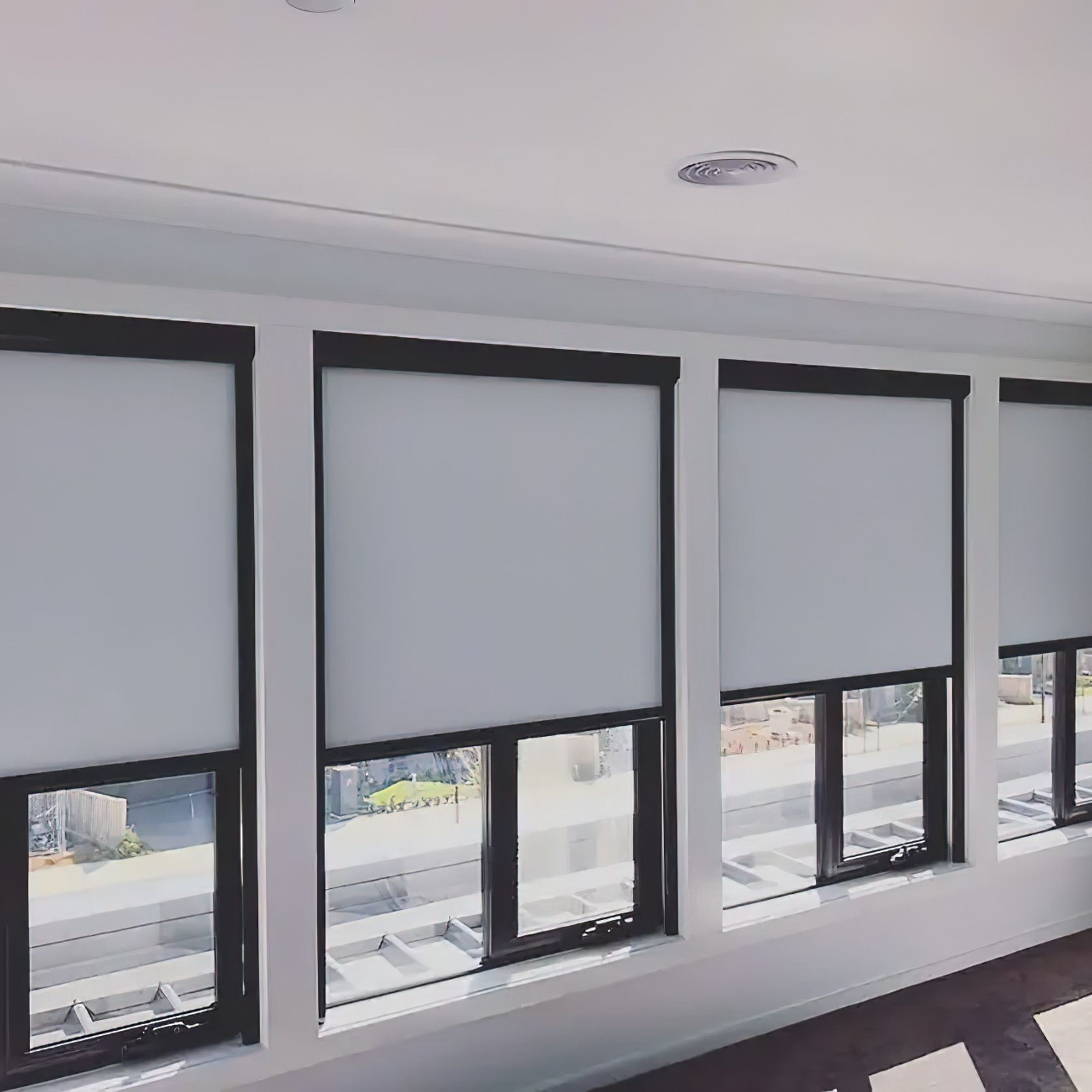 ScreenAway | Indoor BlackOut Blind gallery detail image