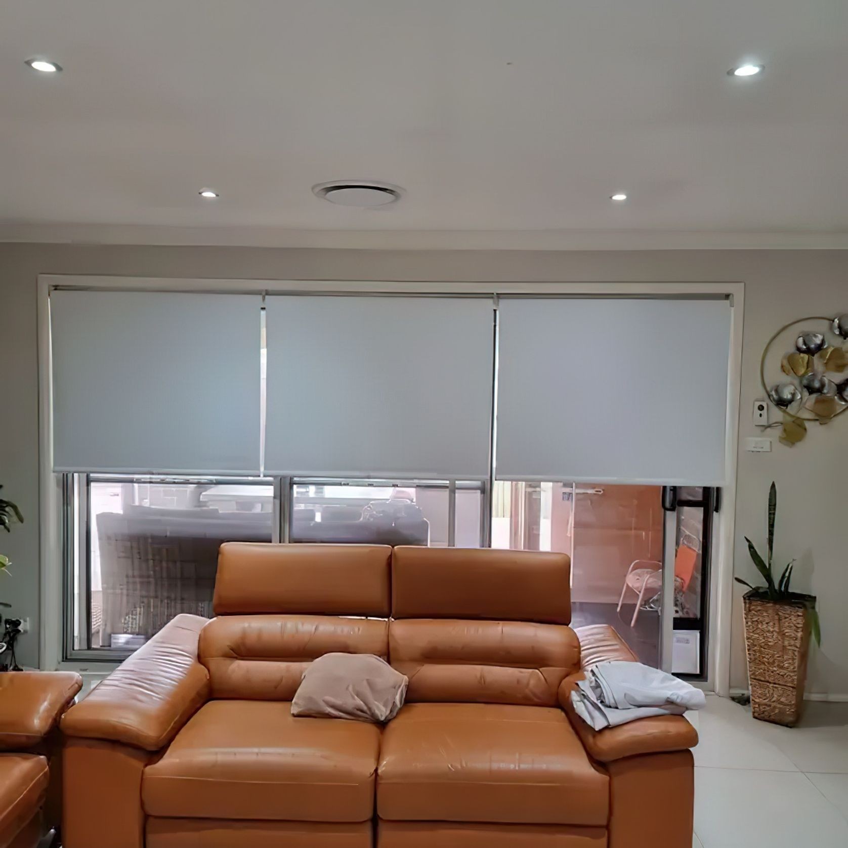 Indiana : Chainless Roller Blind gallery detail image