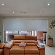 Indiana : Chainless Roller Blind gallery detail image