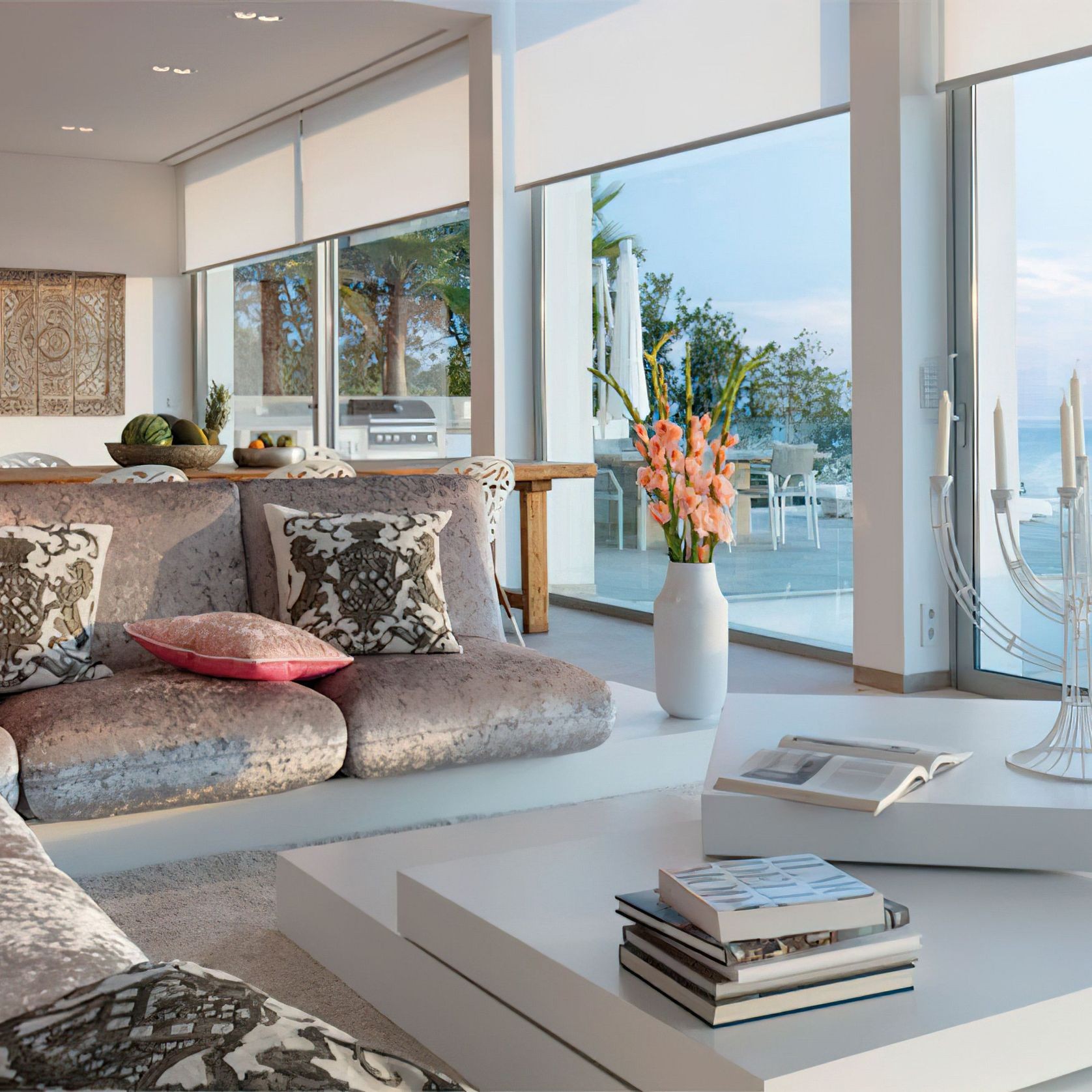 Silent Gliss Roller Blind System gallery detail image