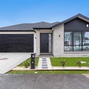 Colorsteel® Sectional Garage Door gallery detail image