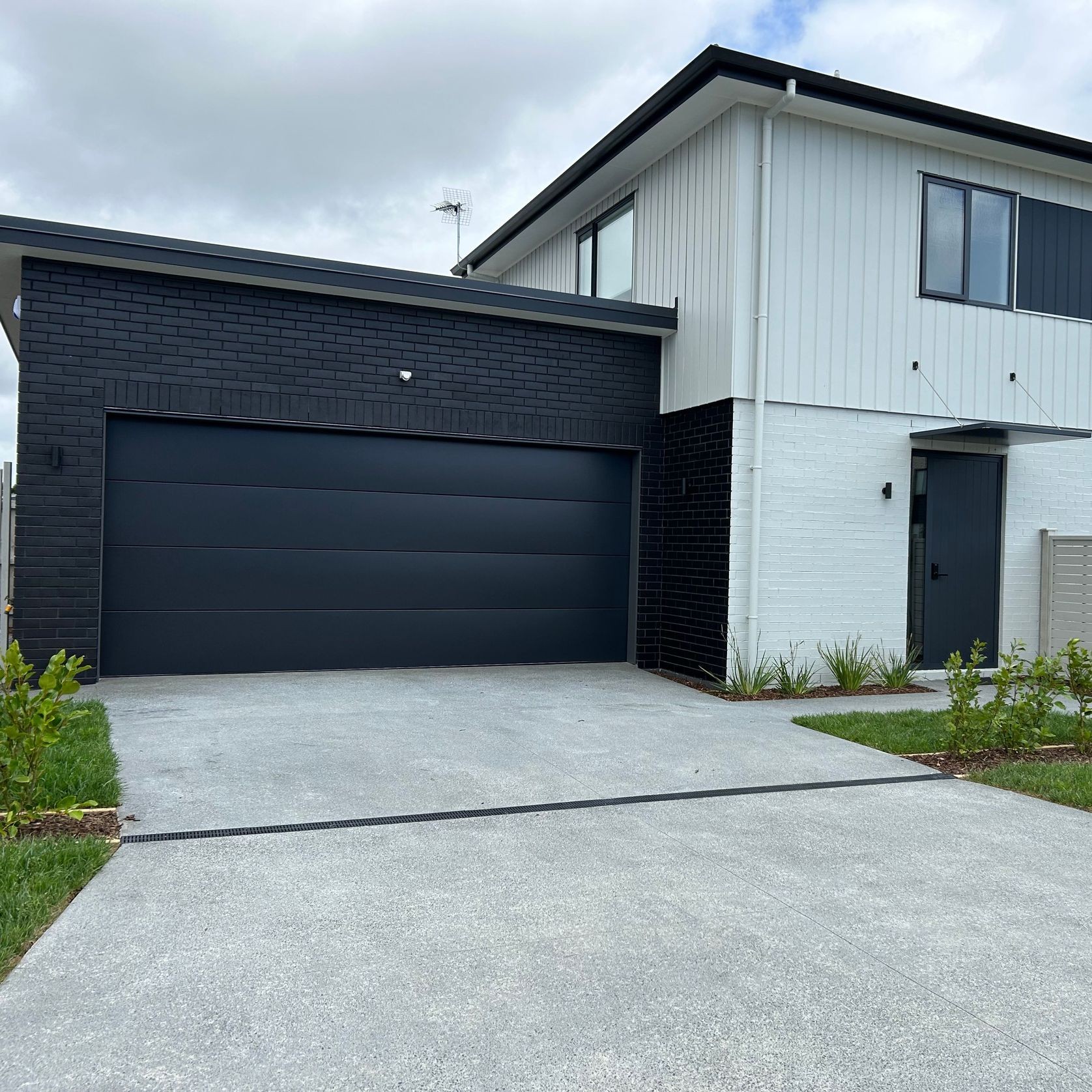 Smooth Sectional Garage Door gallery detail image