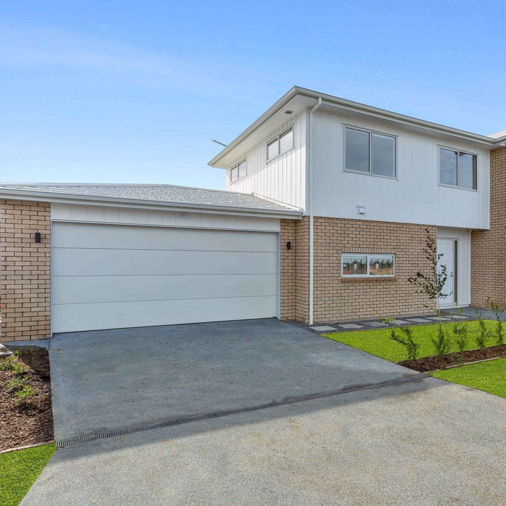 Smooth Sectional Garage Door gallery detail image