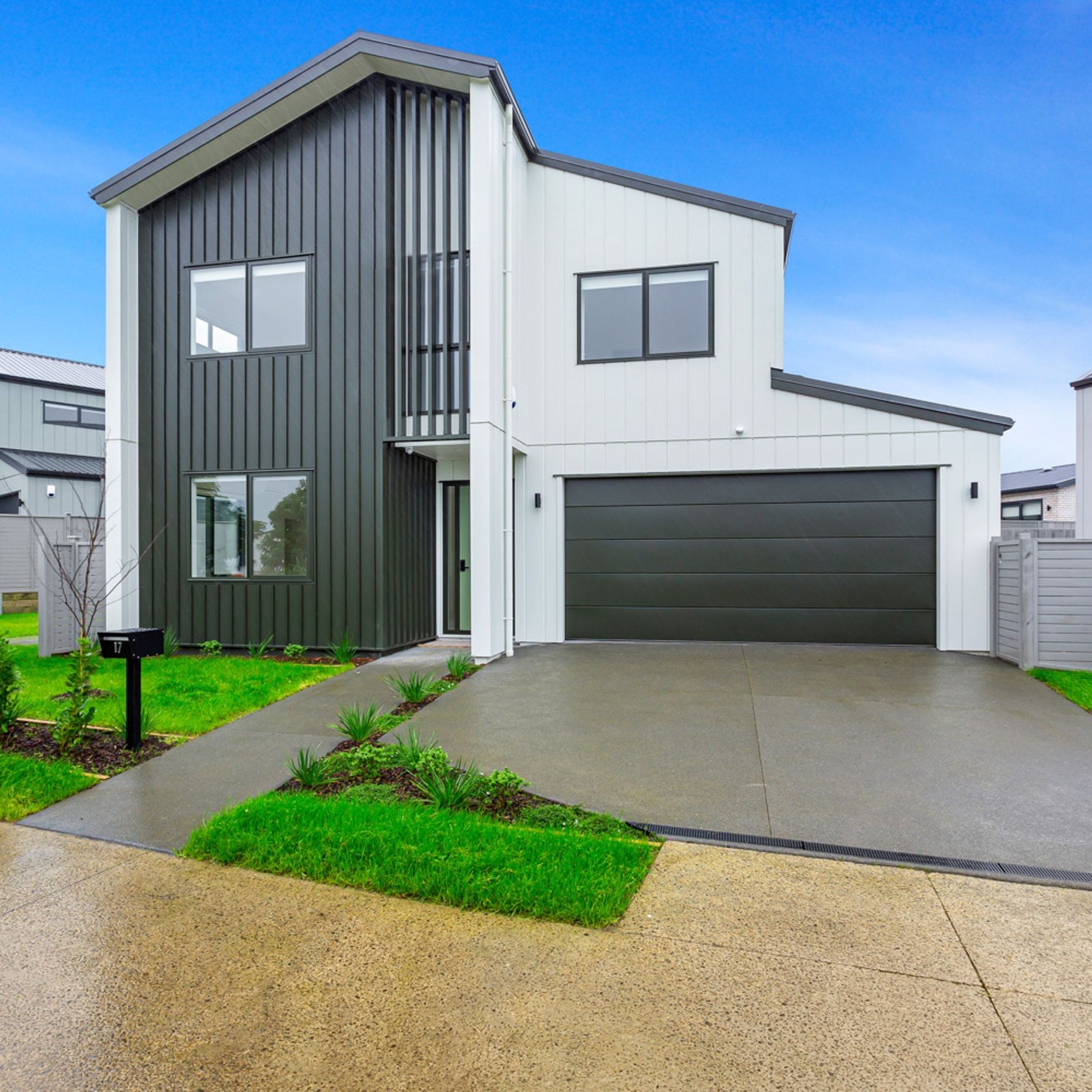 Smooth Sectional Garage Door gallery detail image
