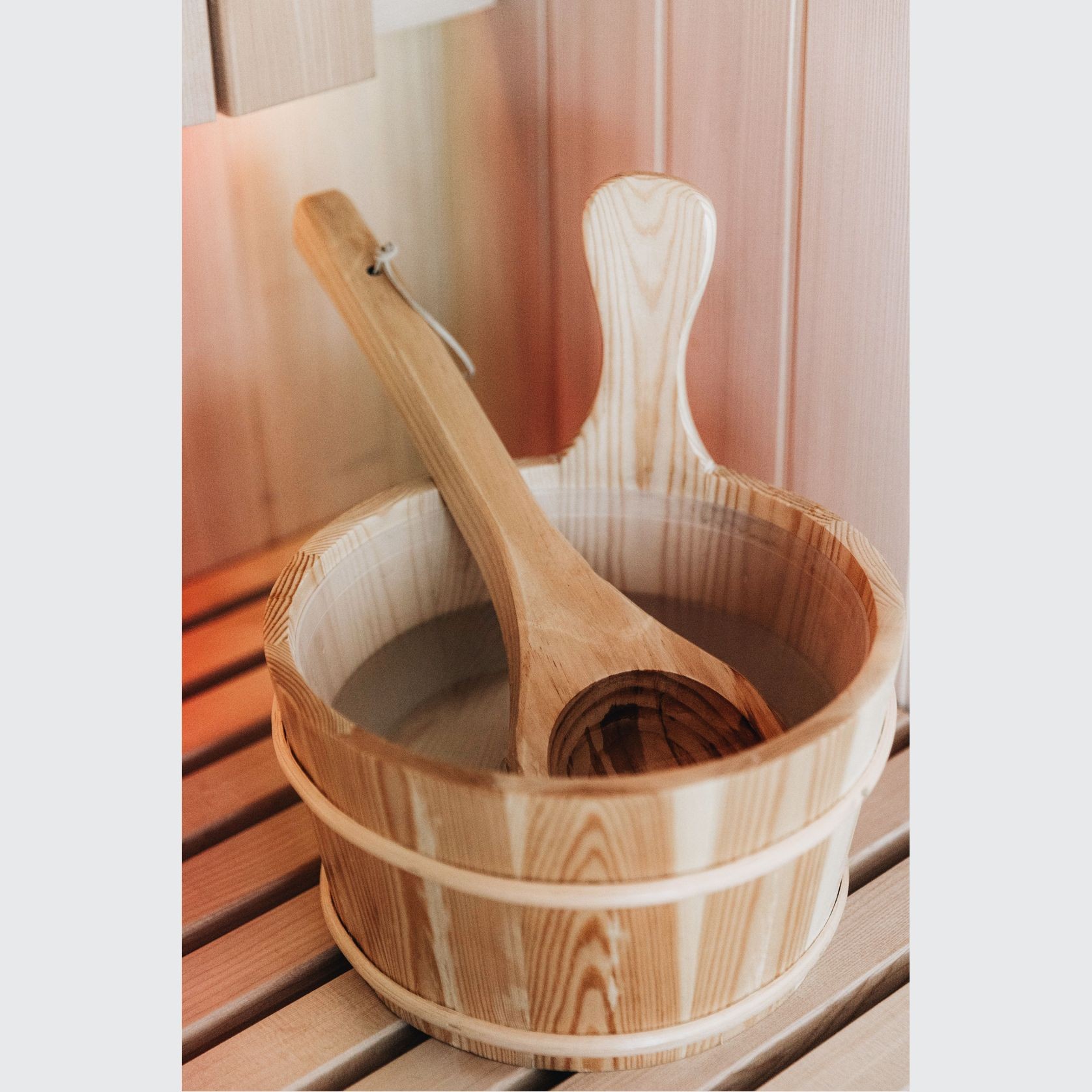 Kiva Reset™ 3 Person Traditional Double Tier Sauna gallery detail image
