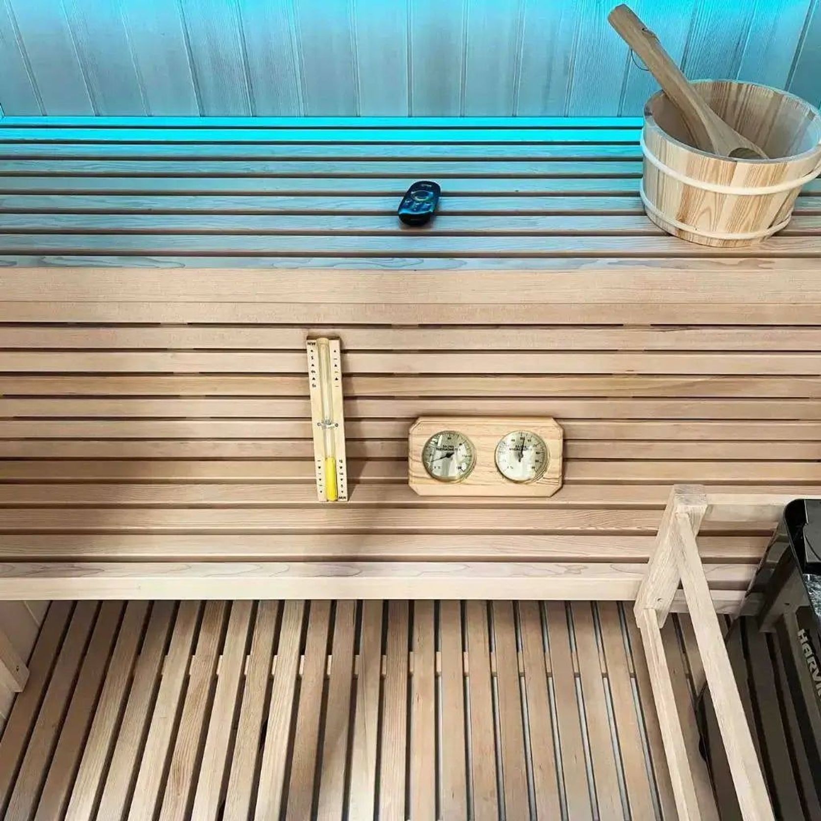 ‍Kiva Reset™ 4 Person Traditional Double Tier Sauna gallery detail image