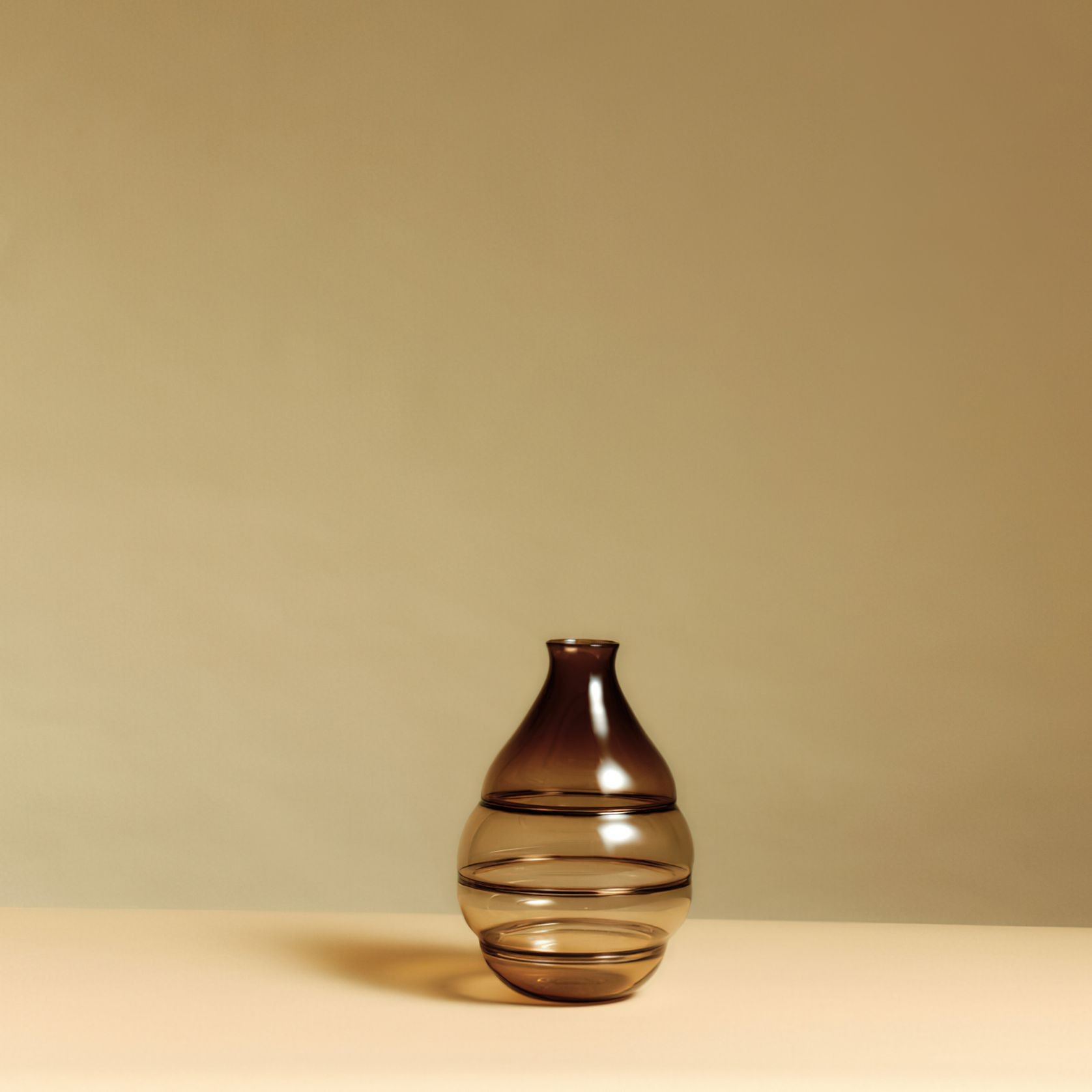 Seamed Pot | Mahogany gallery detail image