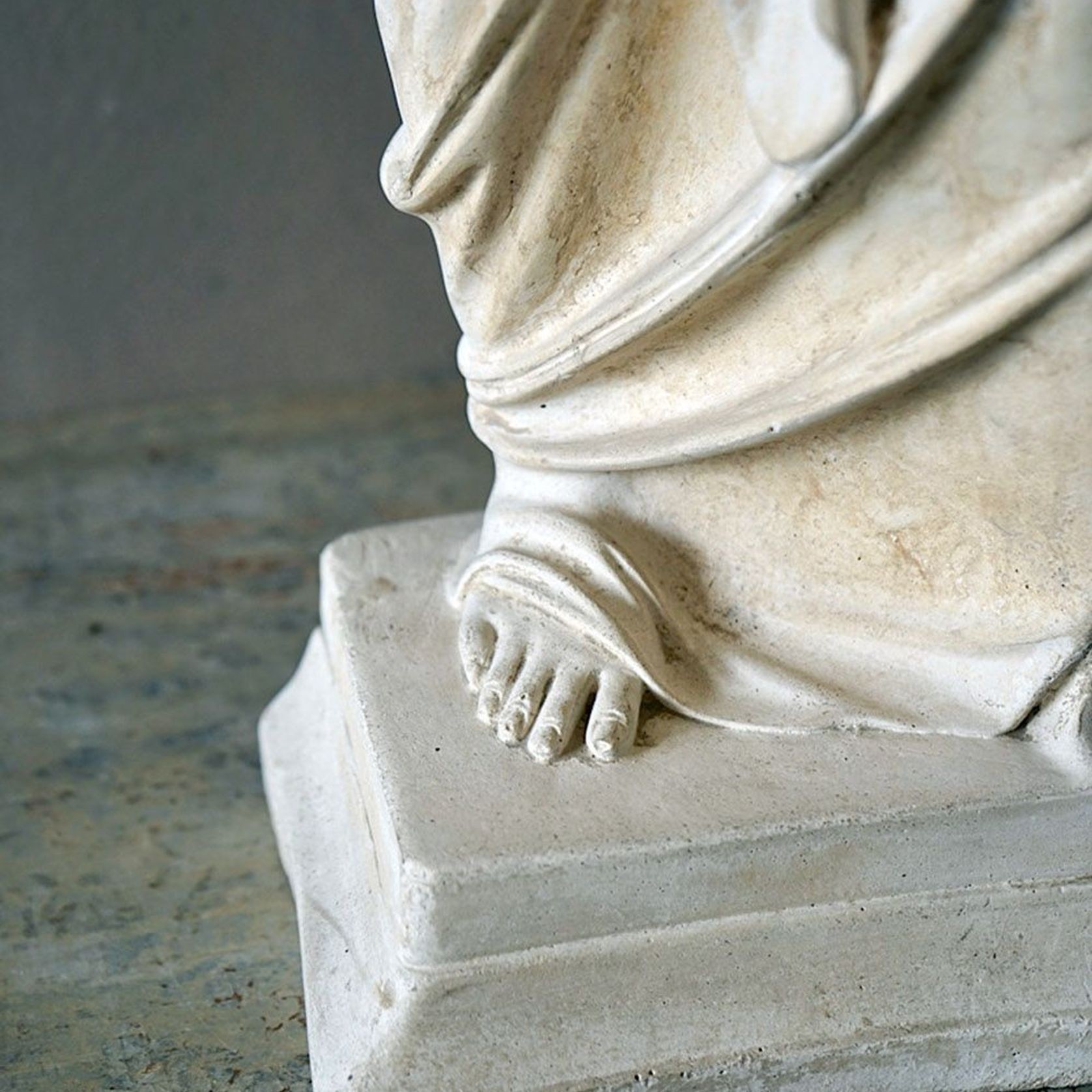 French Plaster Statue of Venus gallery detail image