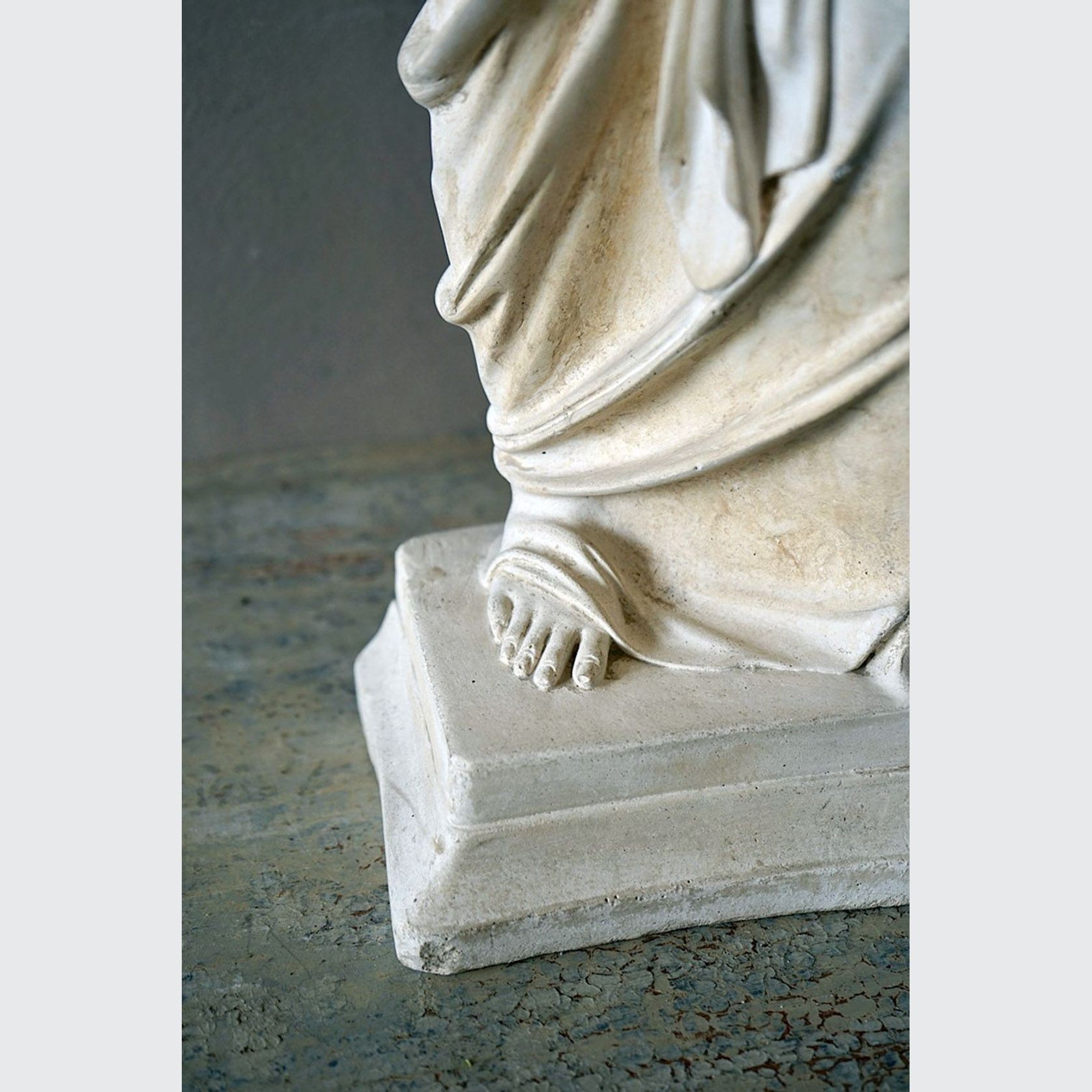 French Plaster Statue of Venus gallery detail image