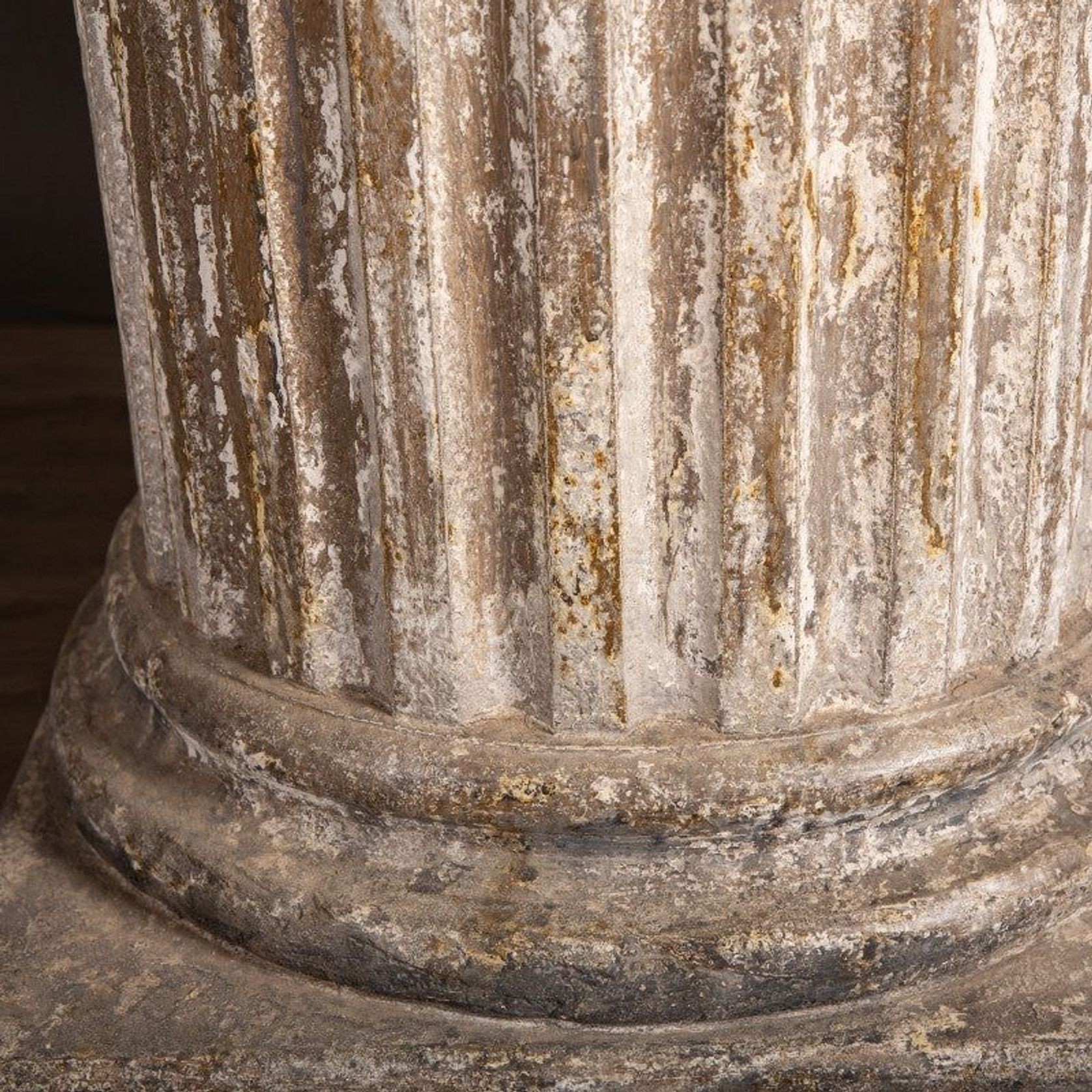 Louis XVI Column with Ribbon gallery detail image