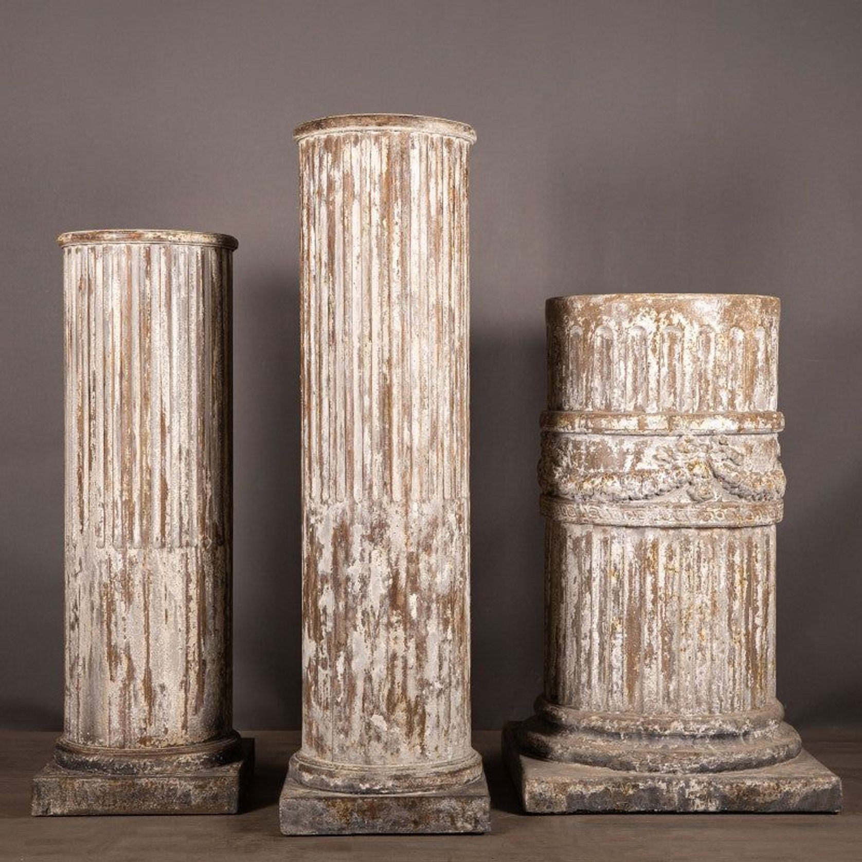 Louis XVI Column with Ribbon gallery detail image