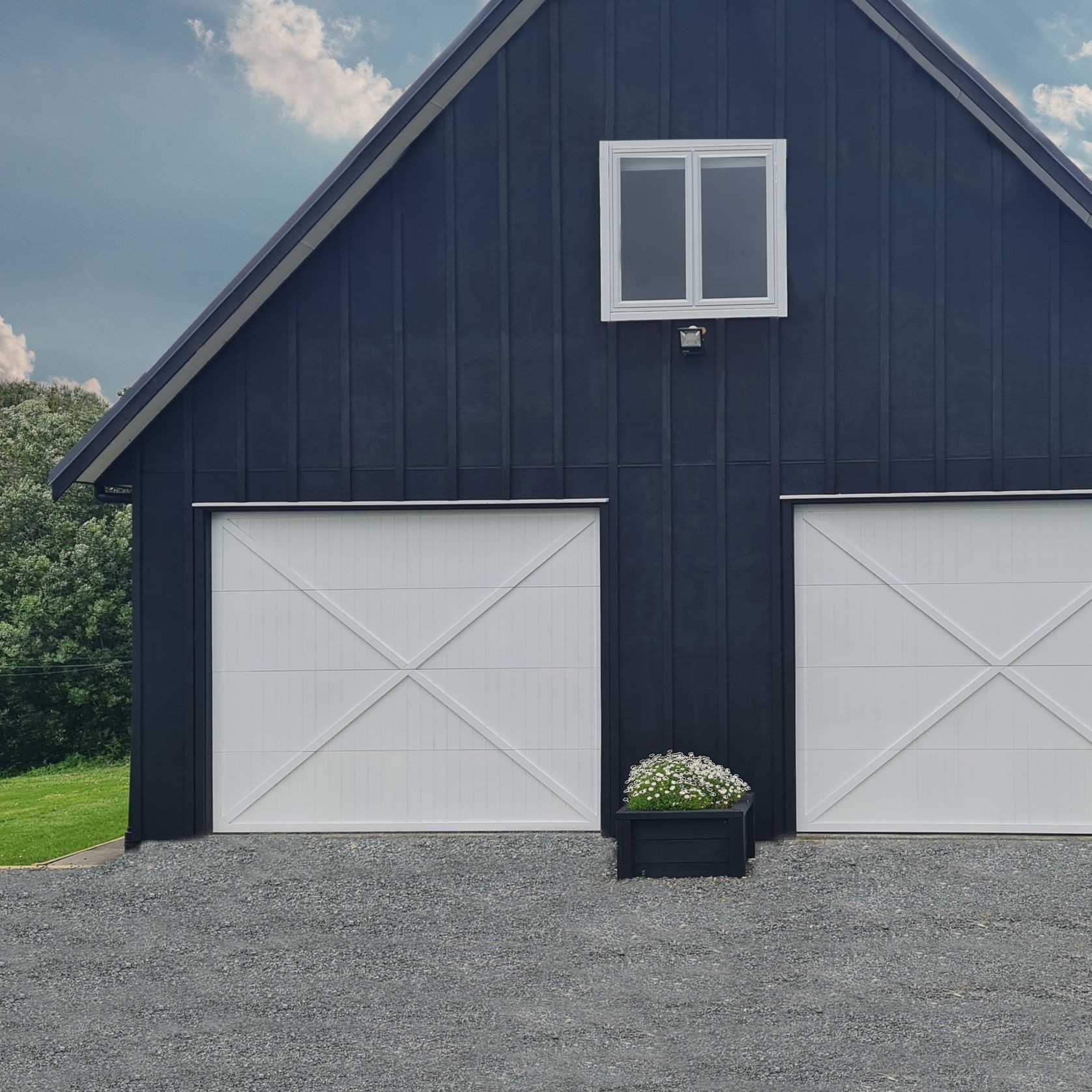 Barn Style Aluminium Garage Door gallery detail image