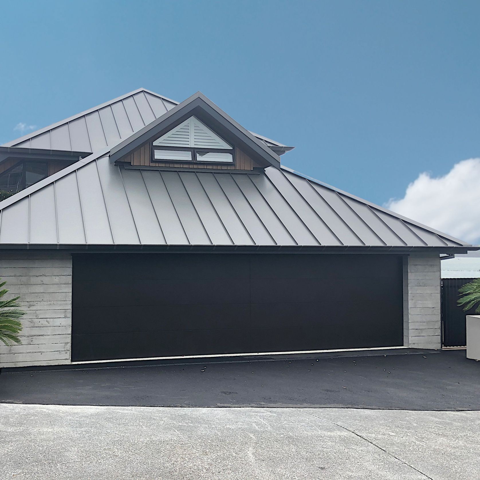 Oversize Three Car Garage Door gallery detail image