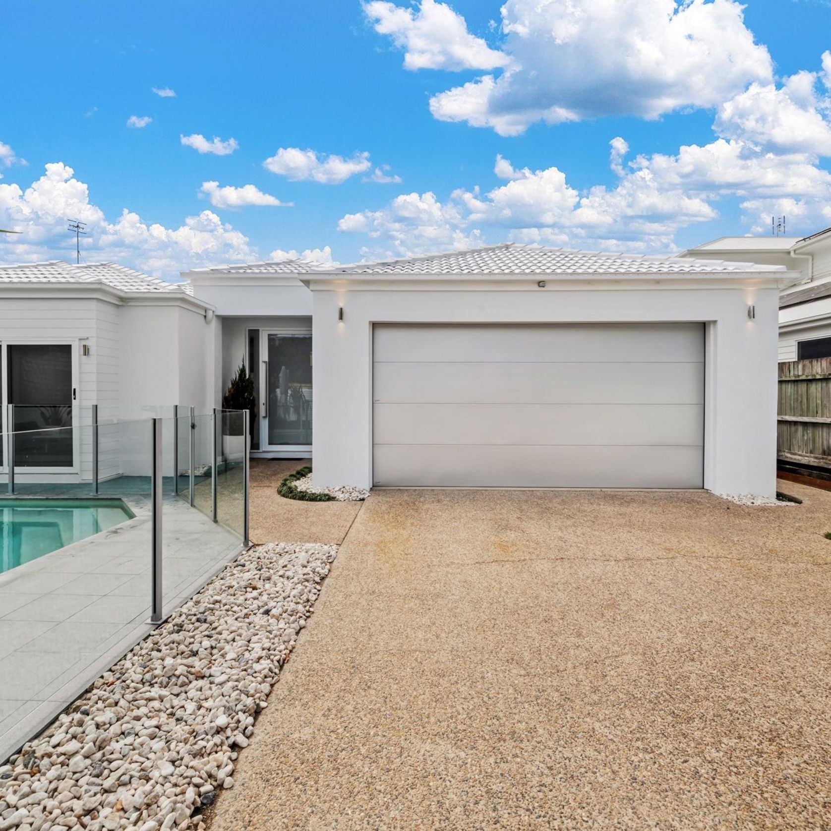 Sectional Garage Doors | Platinum Series gallery detail image