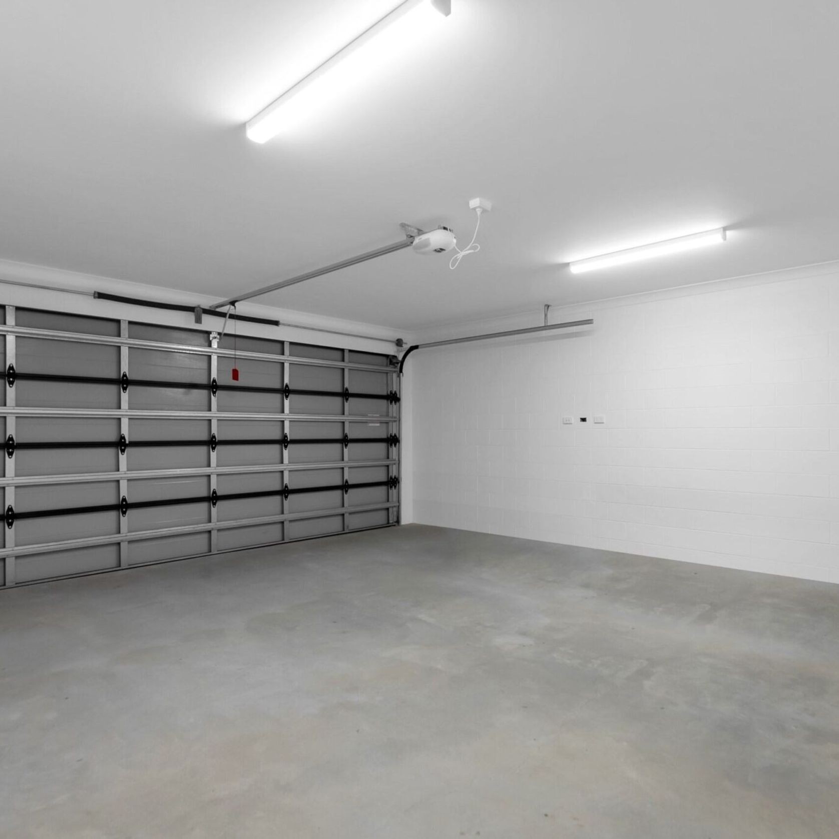 Sectional Garage Doors | Platinum Series gallery detail image