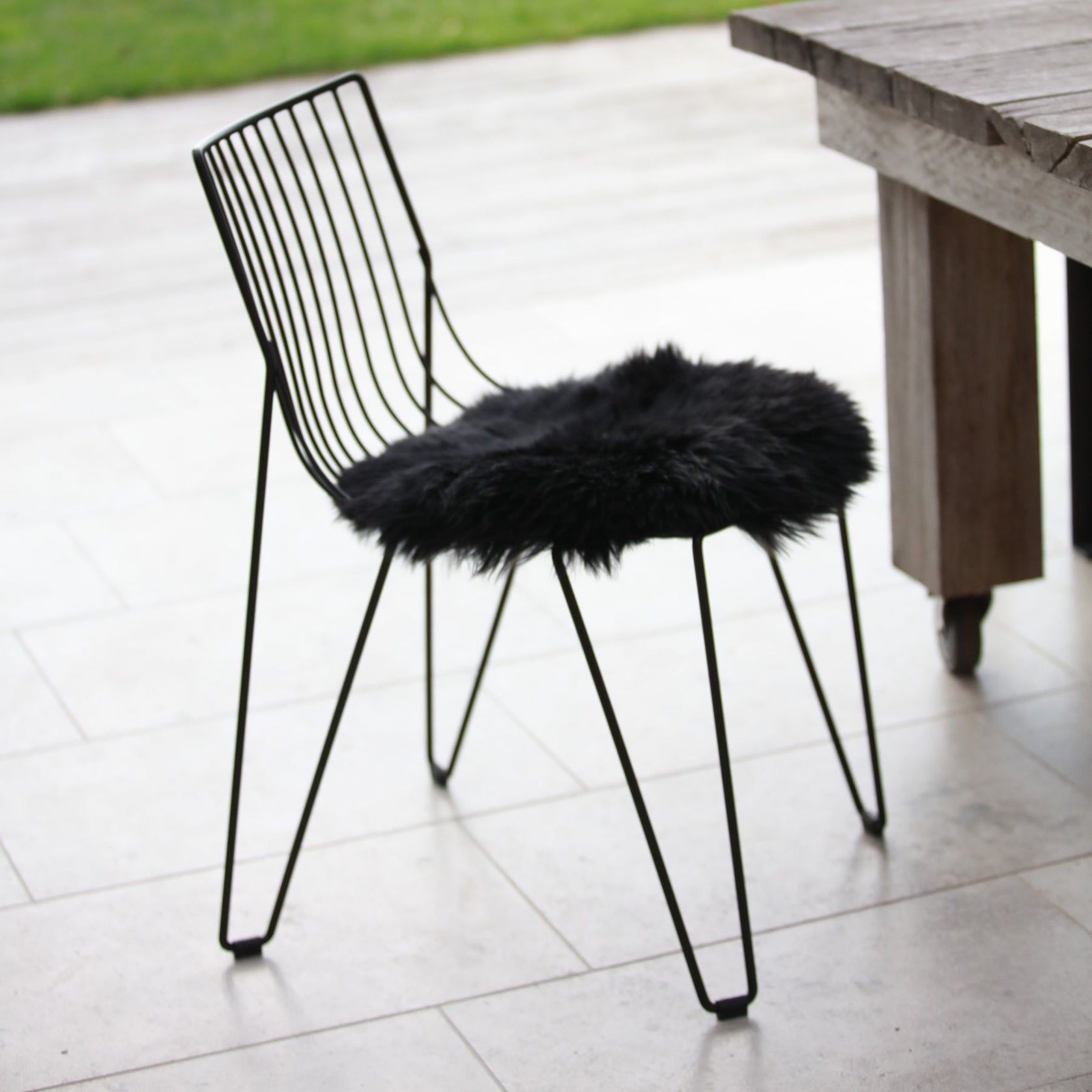 Sheepskin Seat Warmer- Black gallery detail image