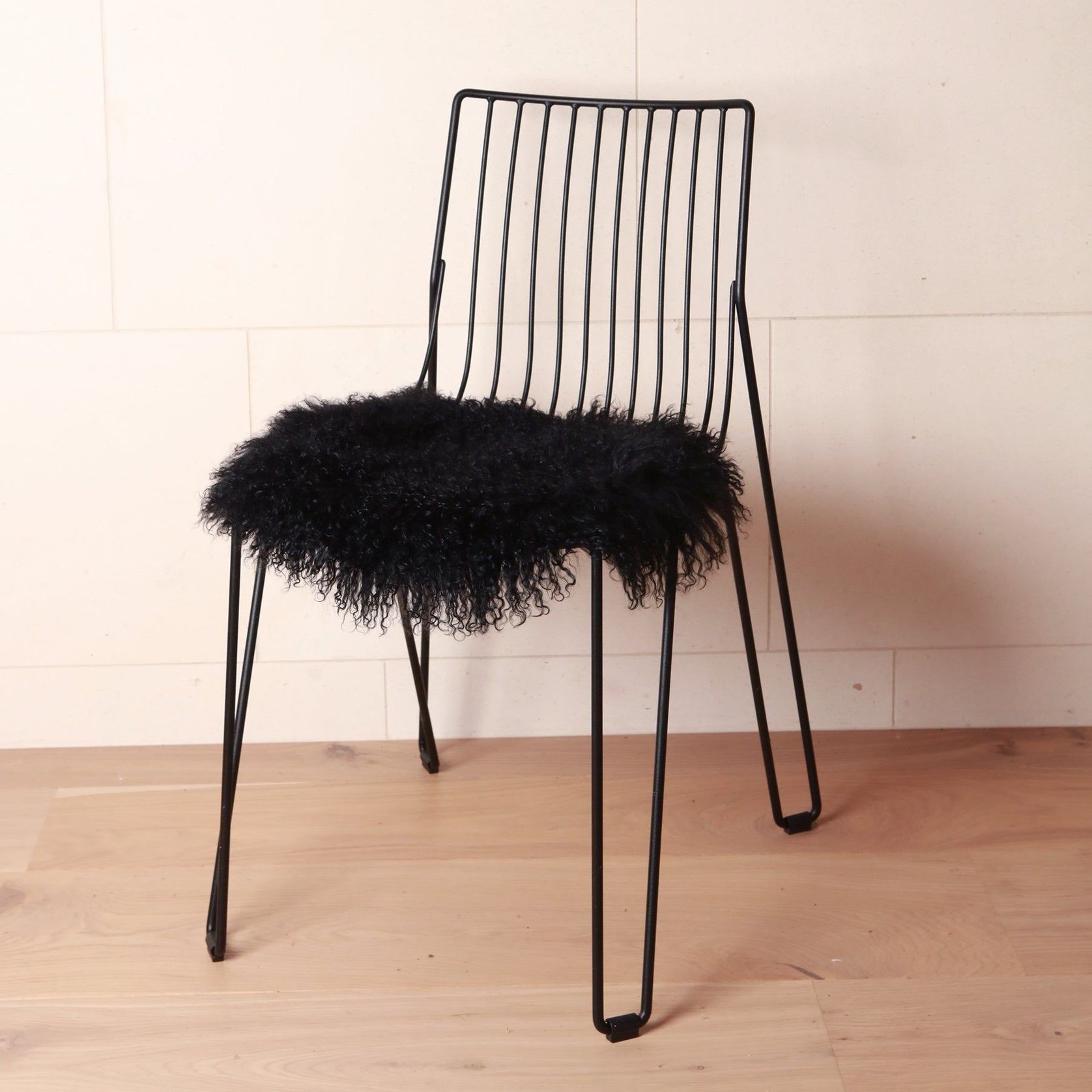Tibetan Lambskin Seat Warmer- Black gallery detail image
