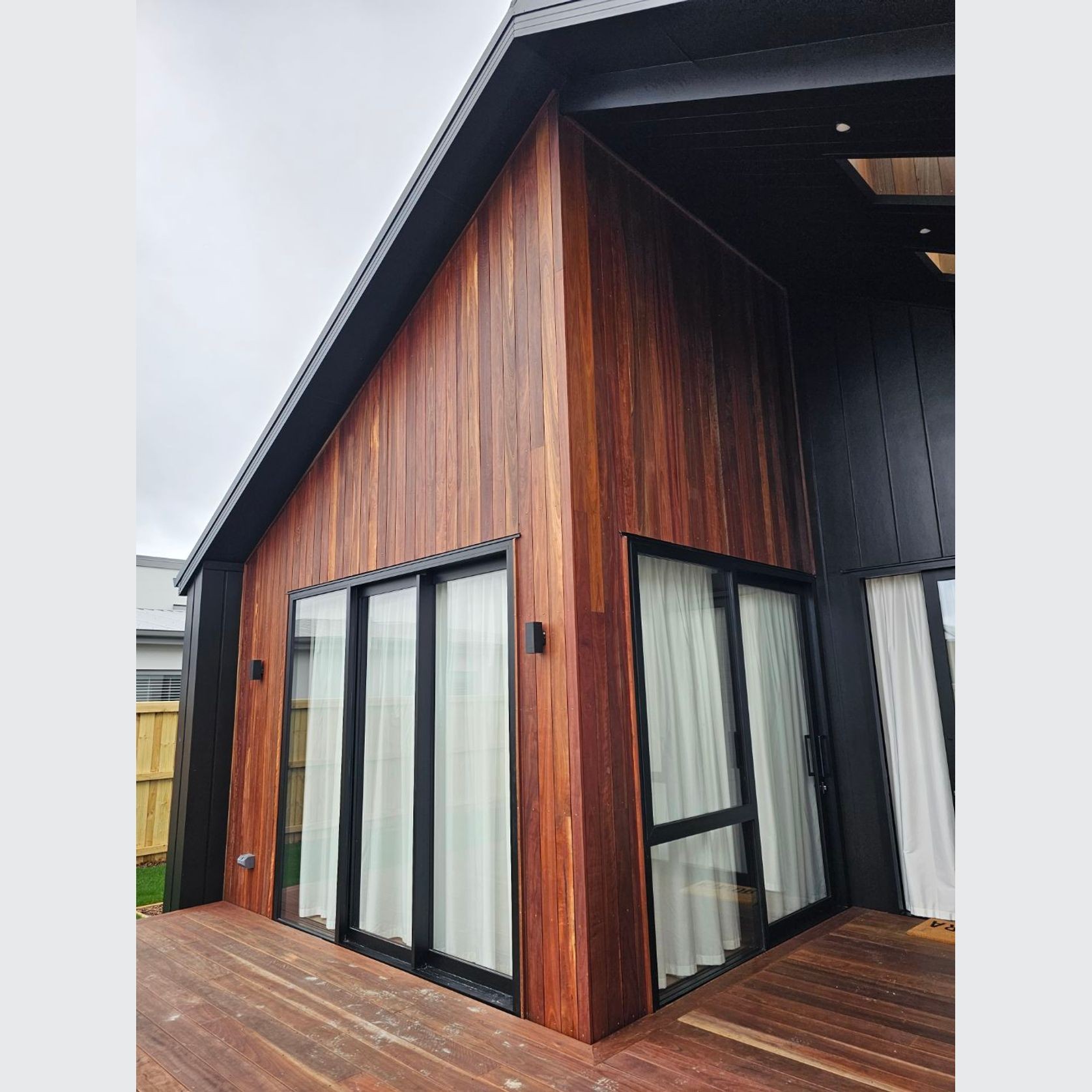 Spotted Gum Vertical Hardwood Cladding gallery detail image