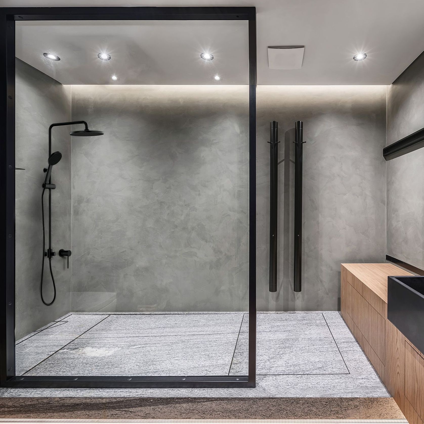 Glide RainBoost Twin Rail Shower gallery detail image