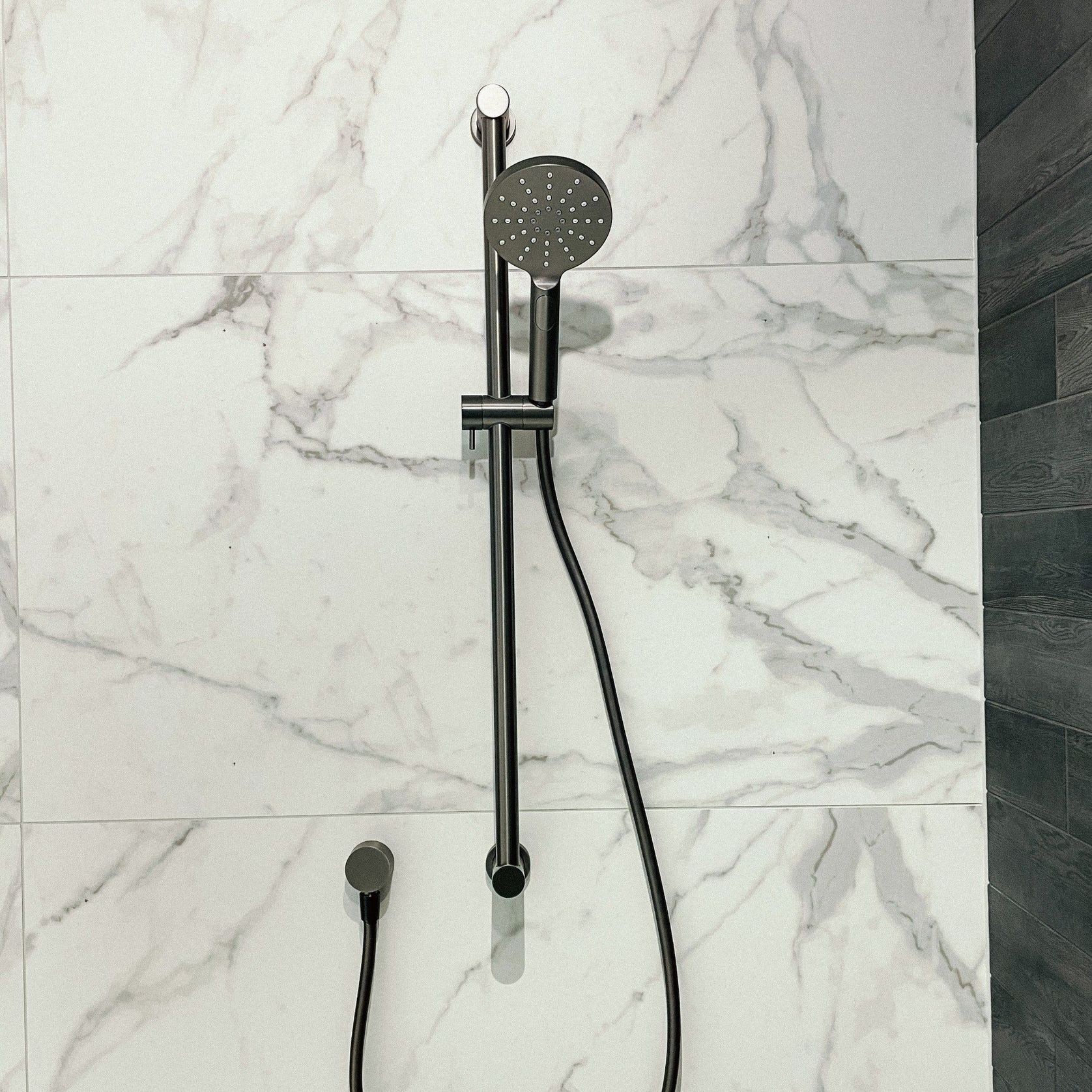 Code Lamone Round Slide Showers gallery detail image